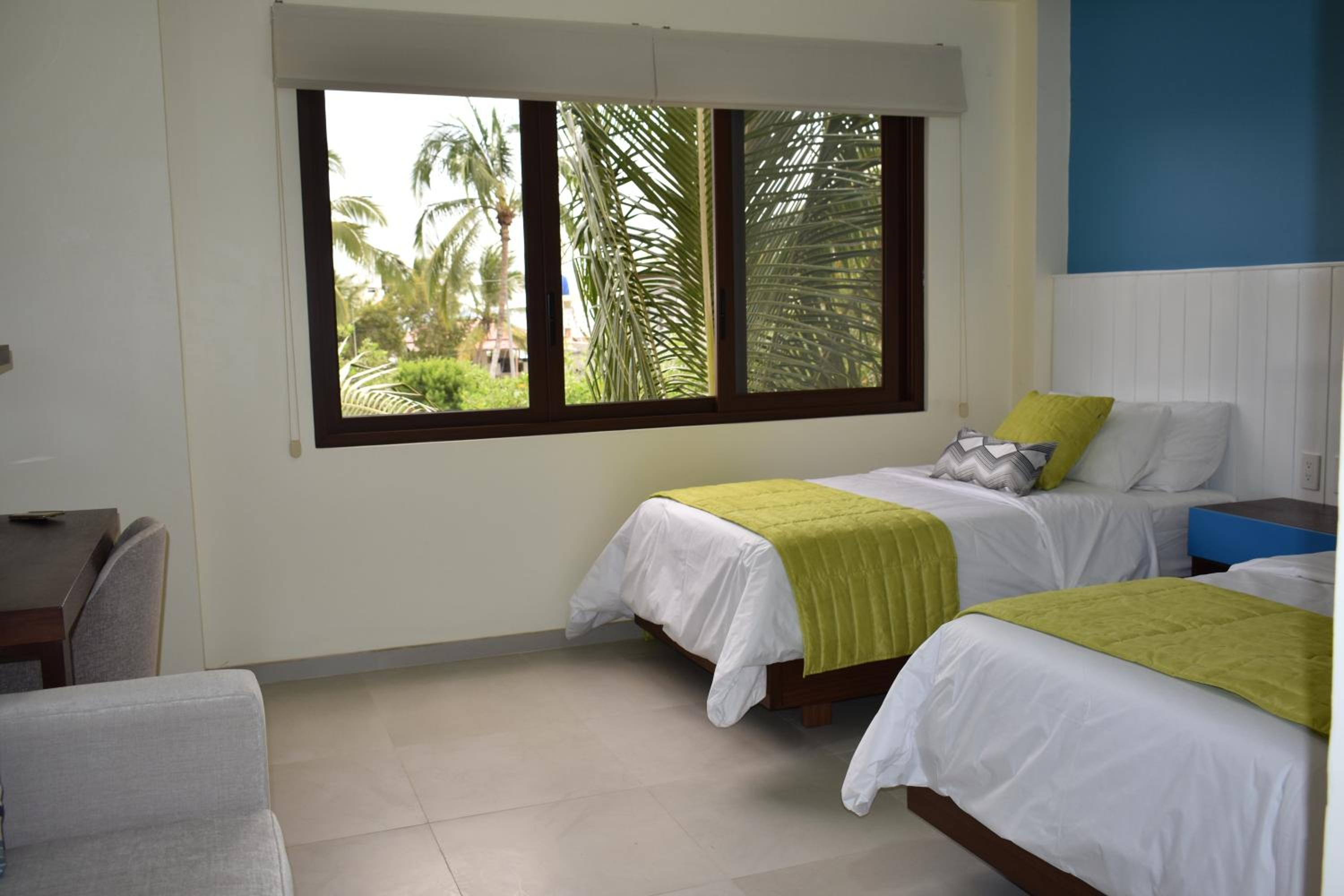 Superior Twin Room photo 2