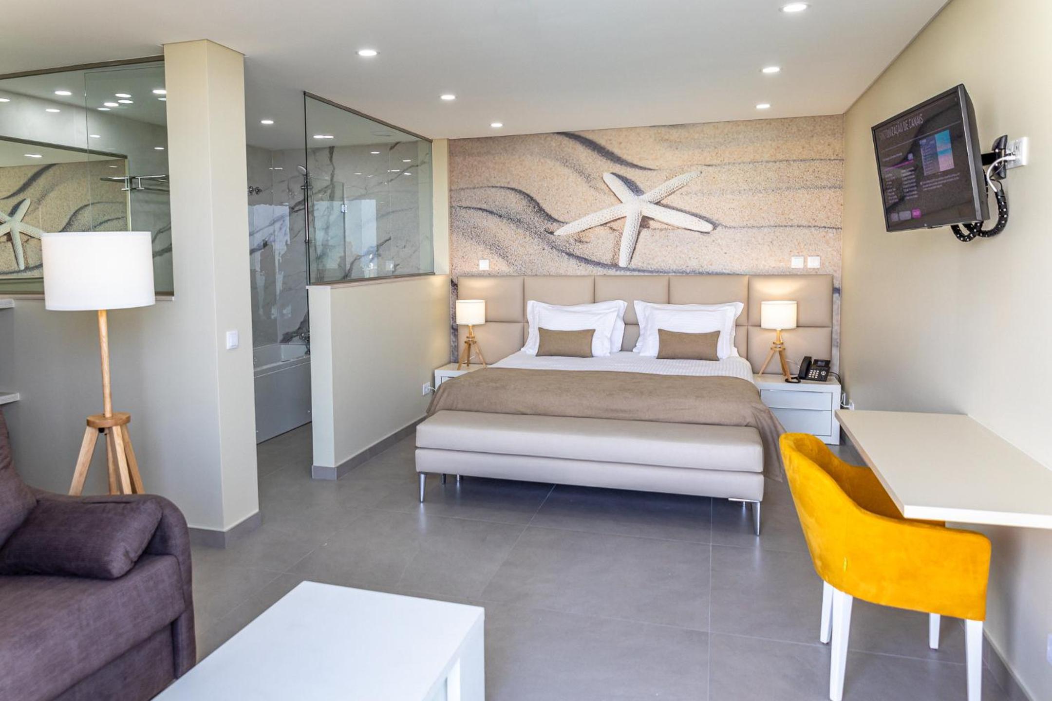 Superior Double or Twin Room with Sea View photo 2