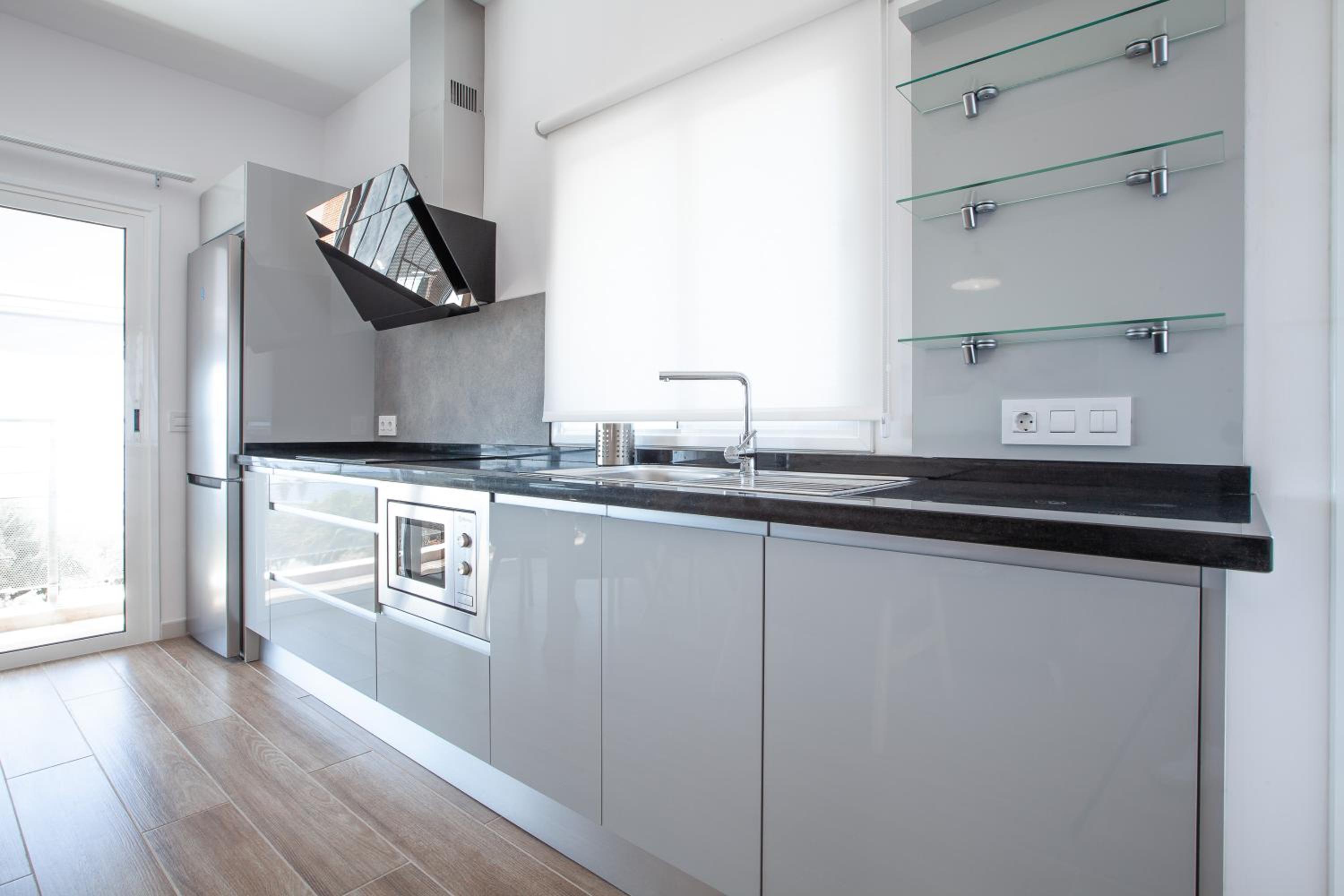 Two-Bedroom Apartment with Sea View - Top Floor photo 2