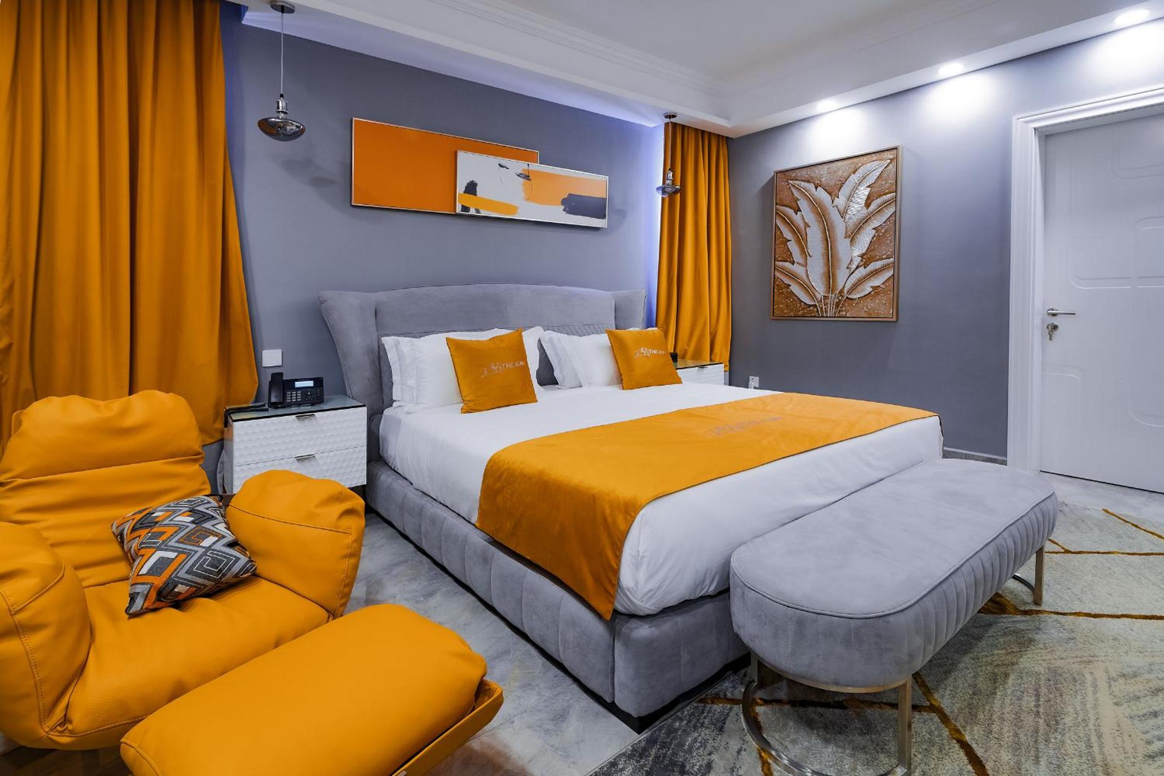 Deluxe King Room
