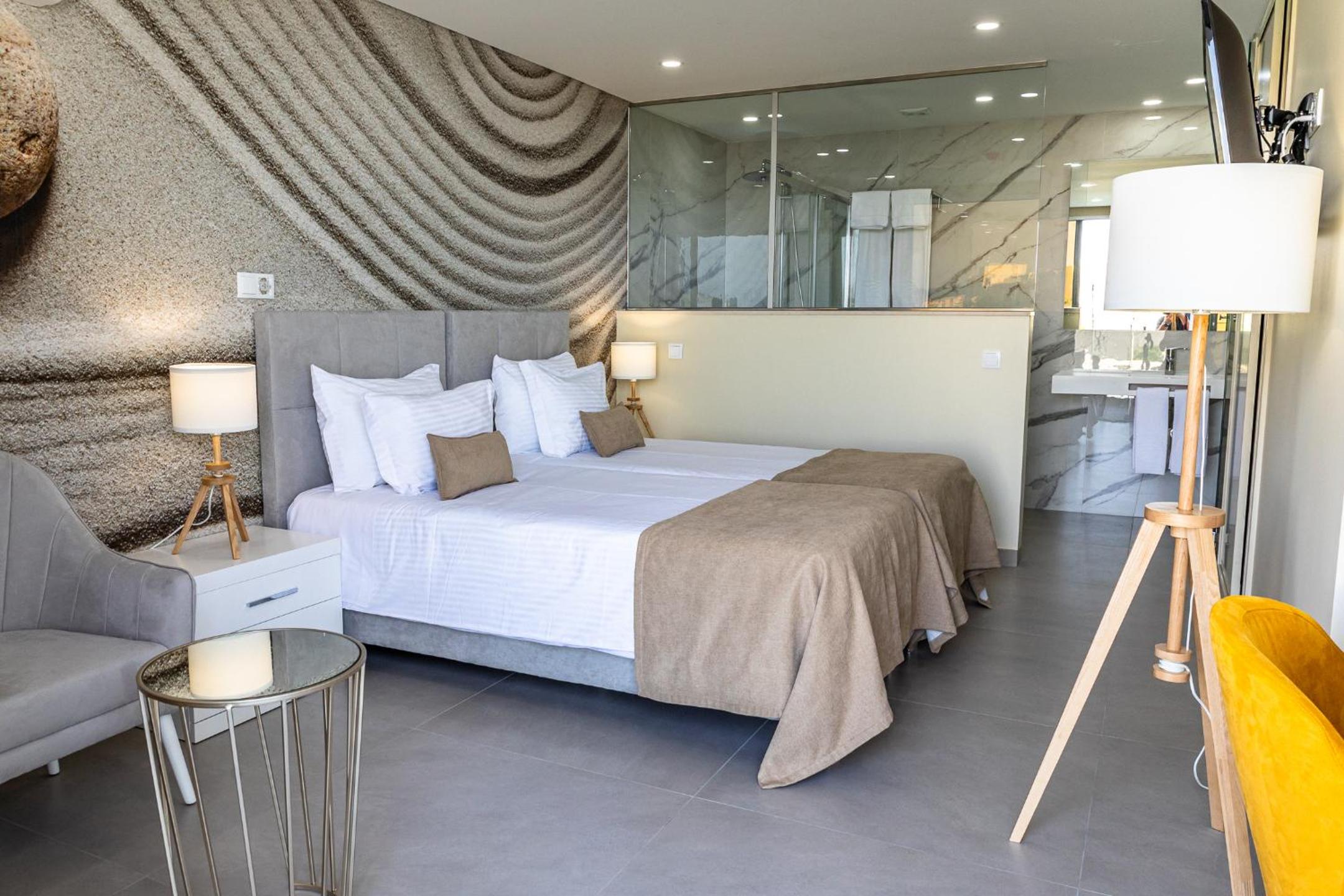 Superior Double or Twin Room with Sea View photo 3