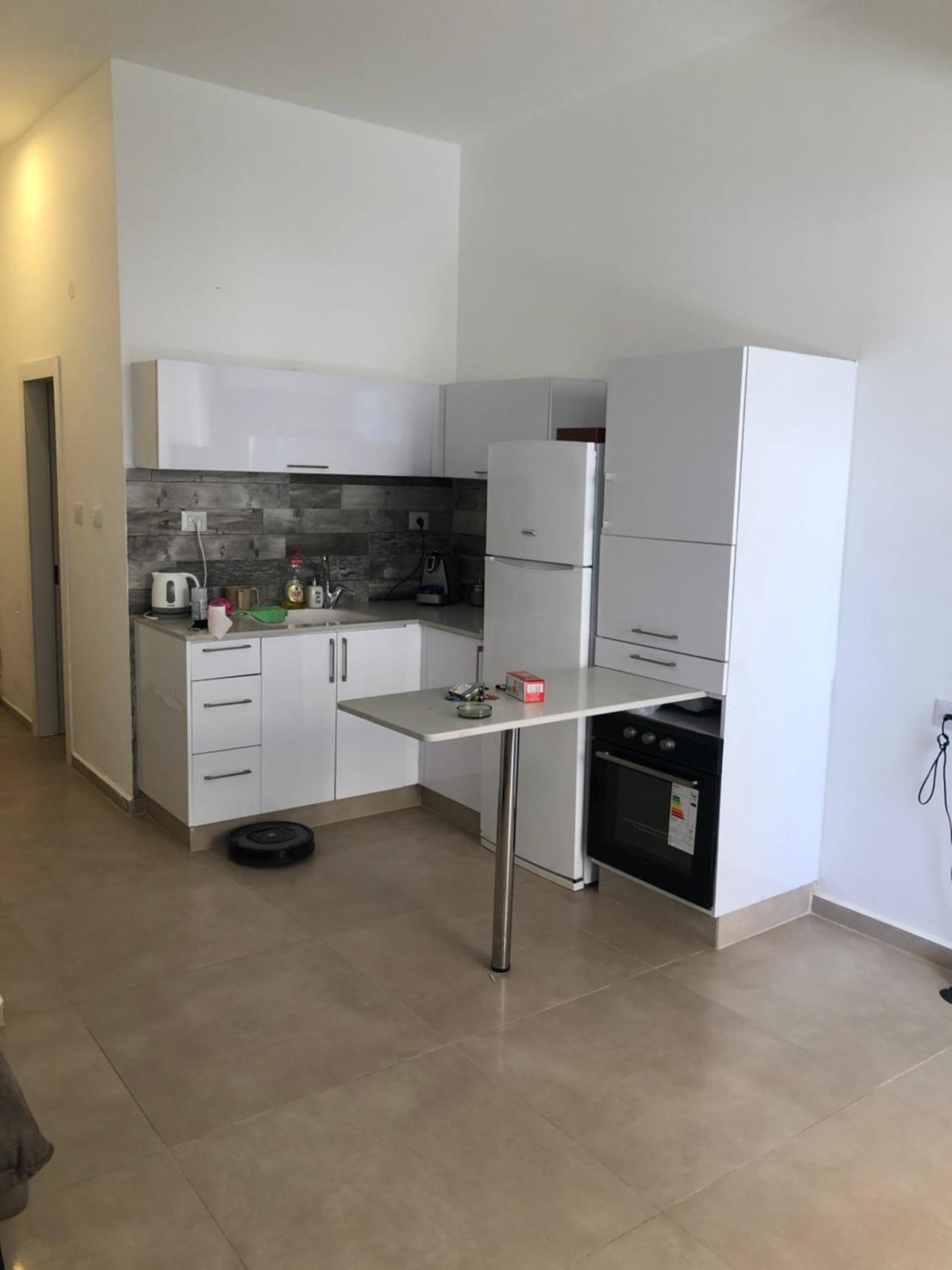 Apartment with Sea View - Photo 18