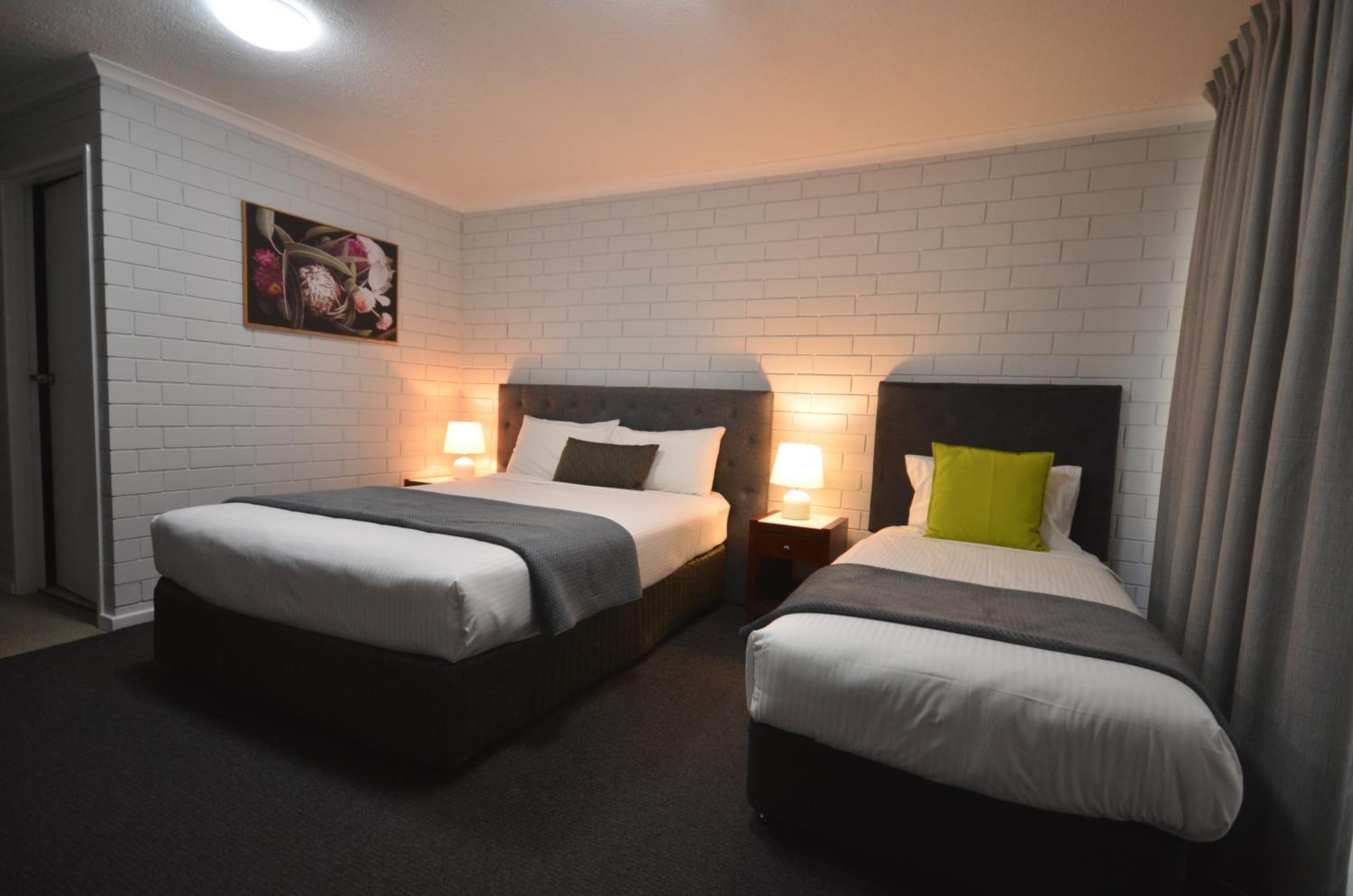 Deluxe Twin Room photo 2