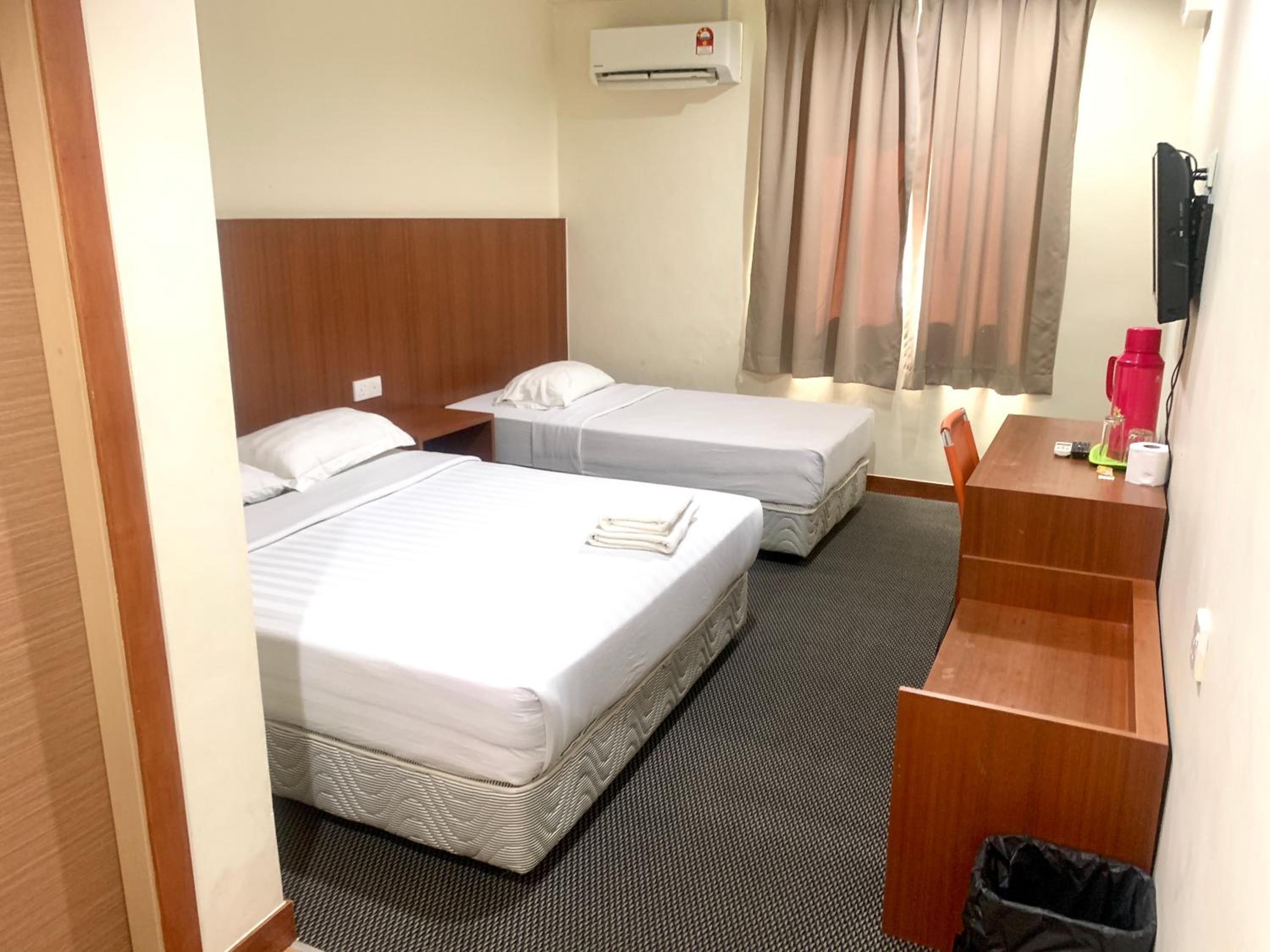 Deluxe Triple Room photo 2