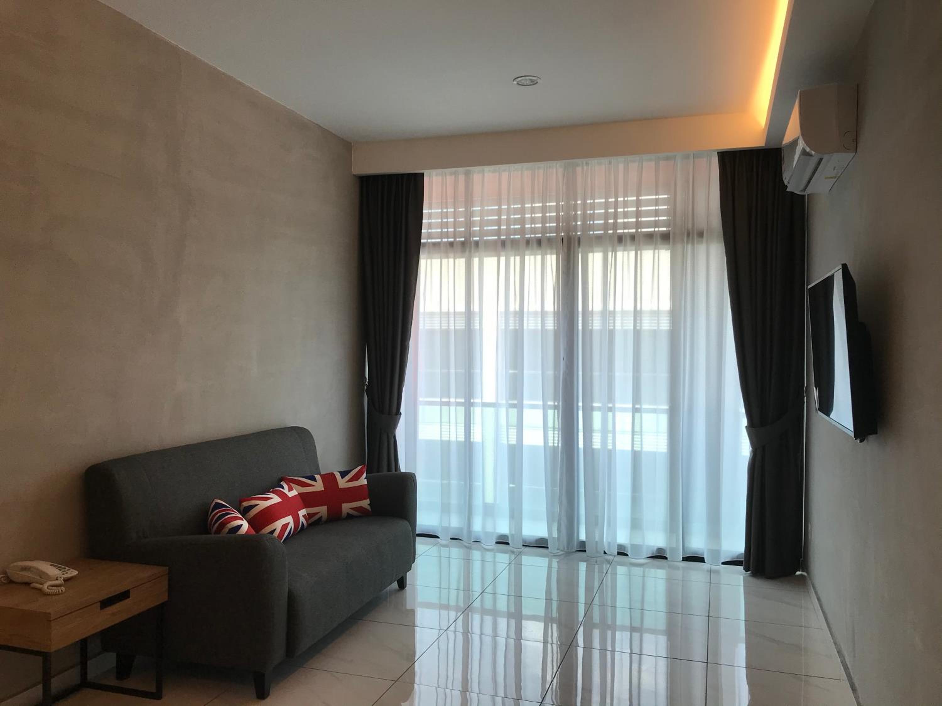 Family Suite - Photo 9