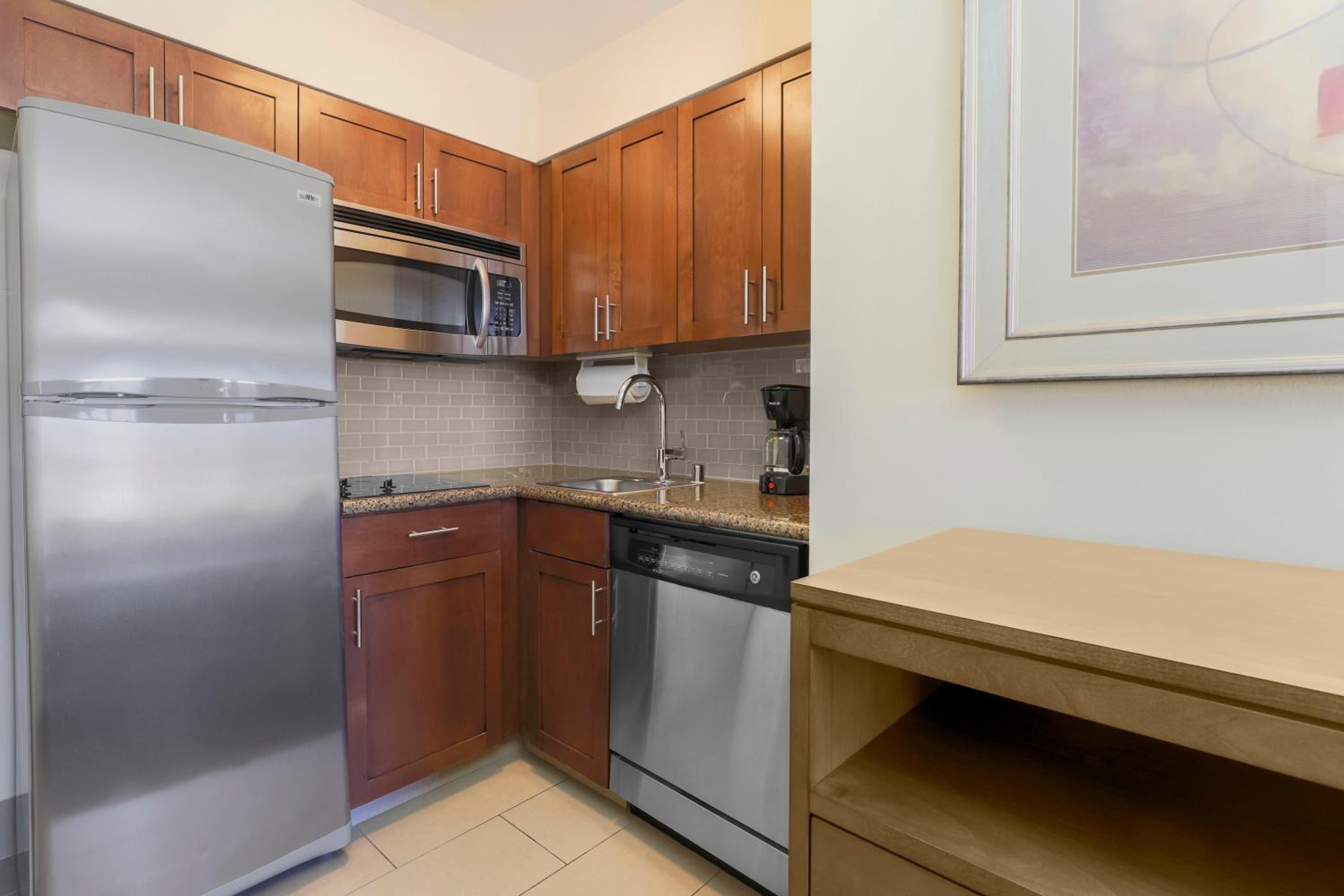 King Studio Suite - Photo 4