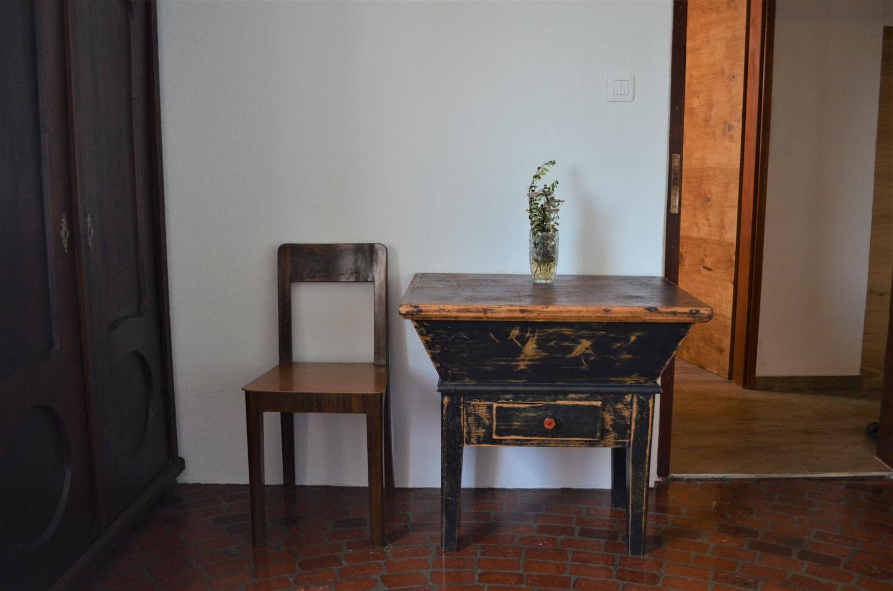 One-Bedroom Apartment - Photo 6