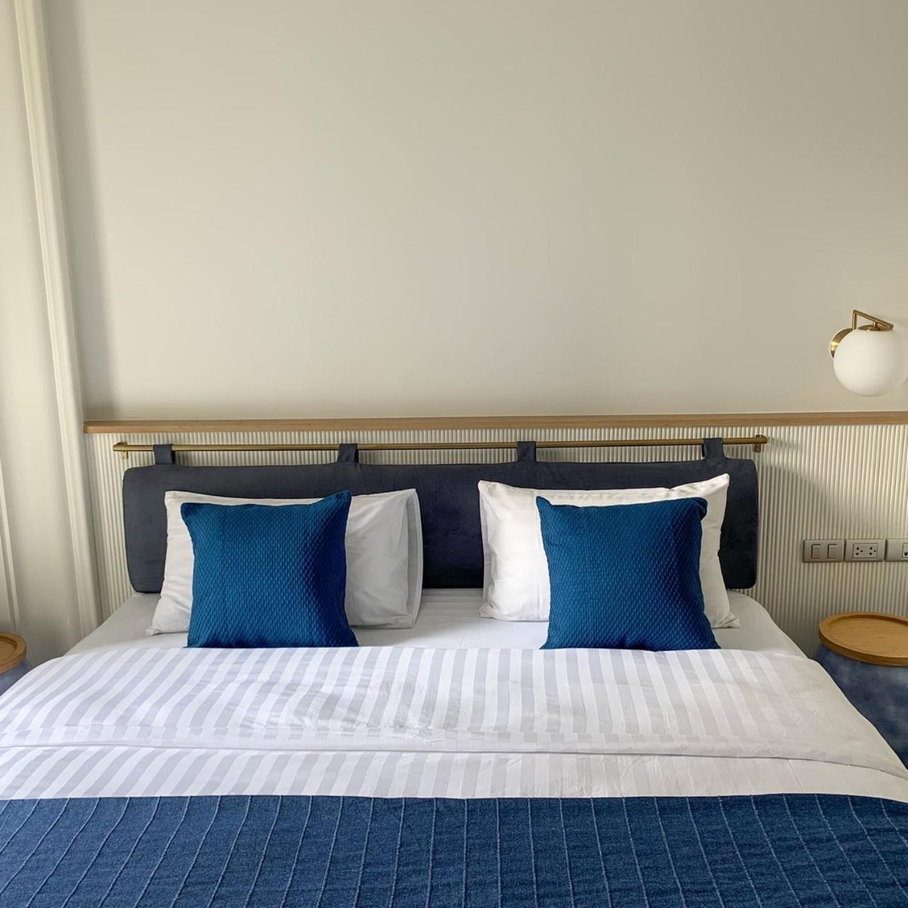 One-Bedroom Suite photo 2