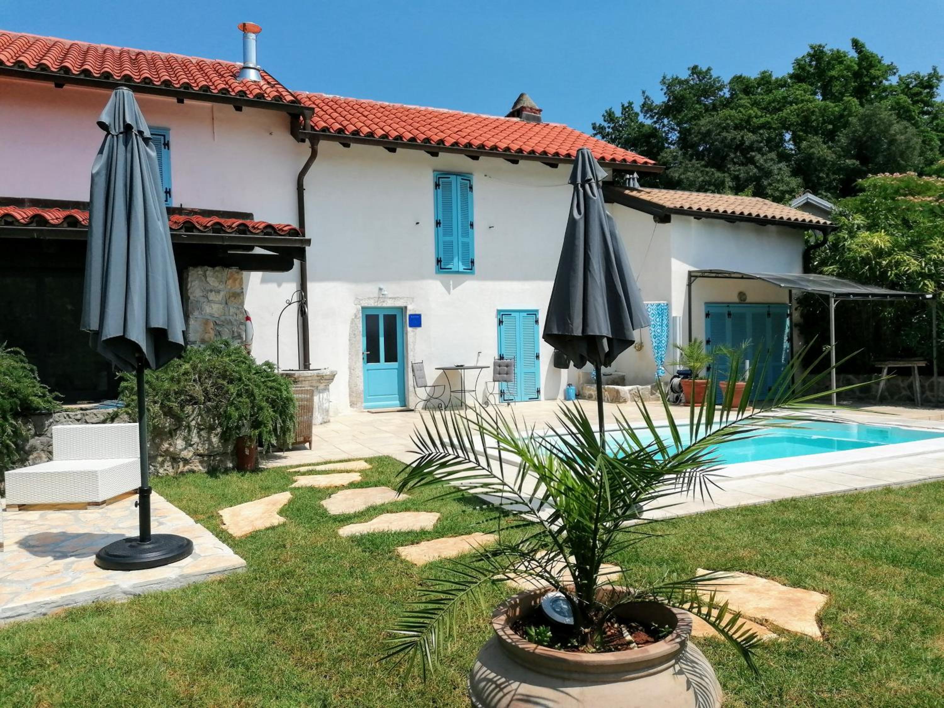 Three-Bedroom Villa photo 2