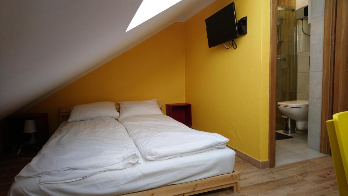 Economy Double Room photo 2