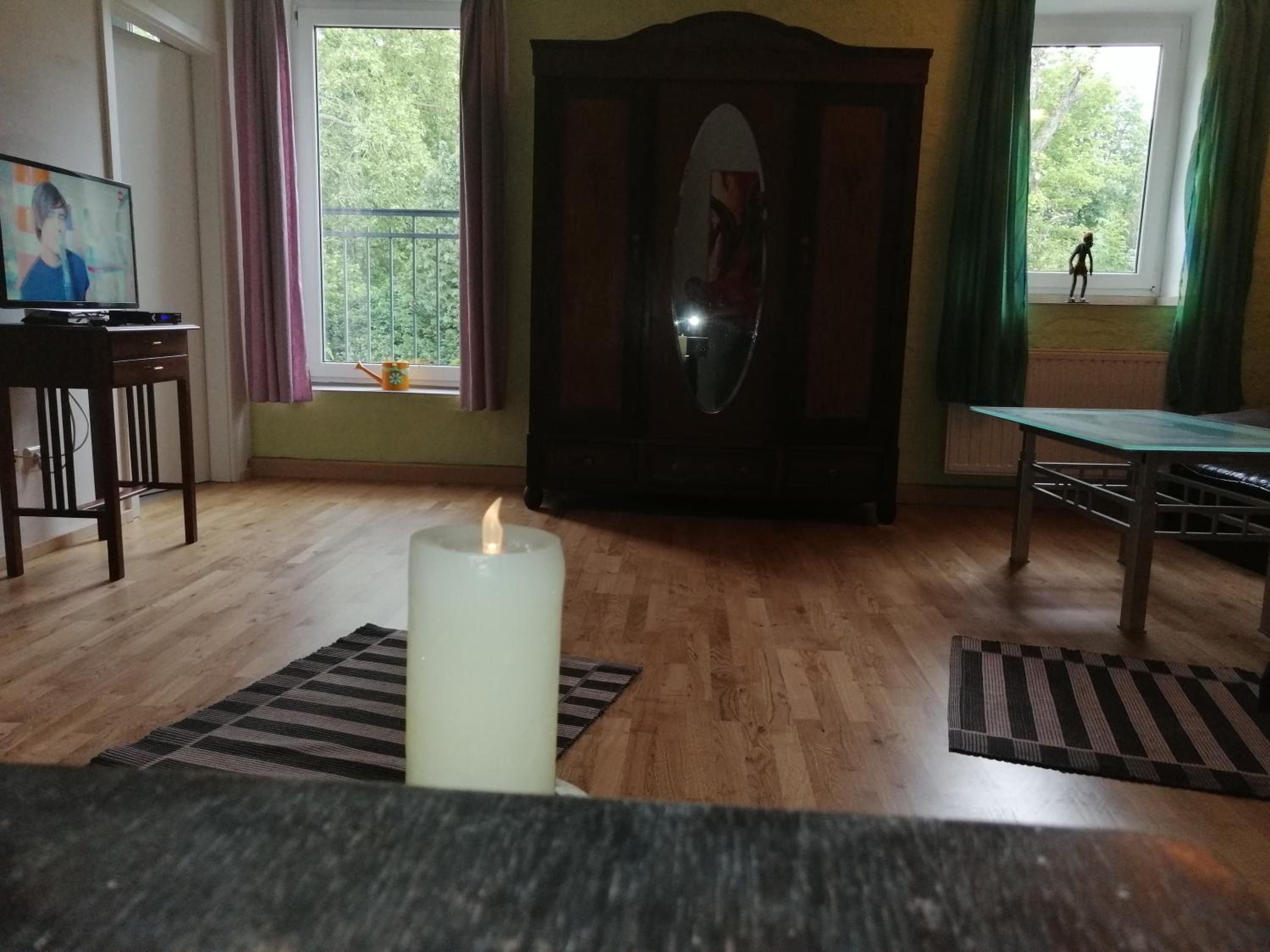 One-Bedroom Apartment - Photo 3