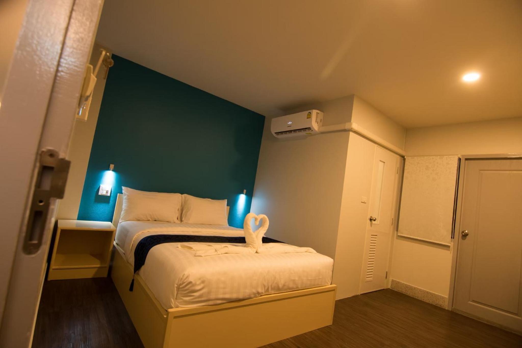 Double Room with Balcony - Photo 1