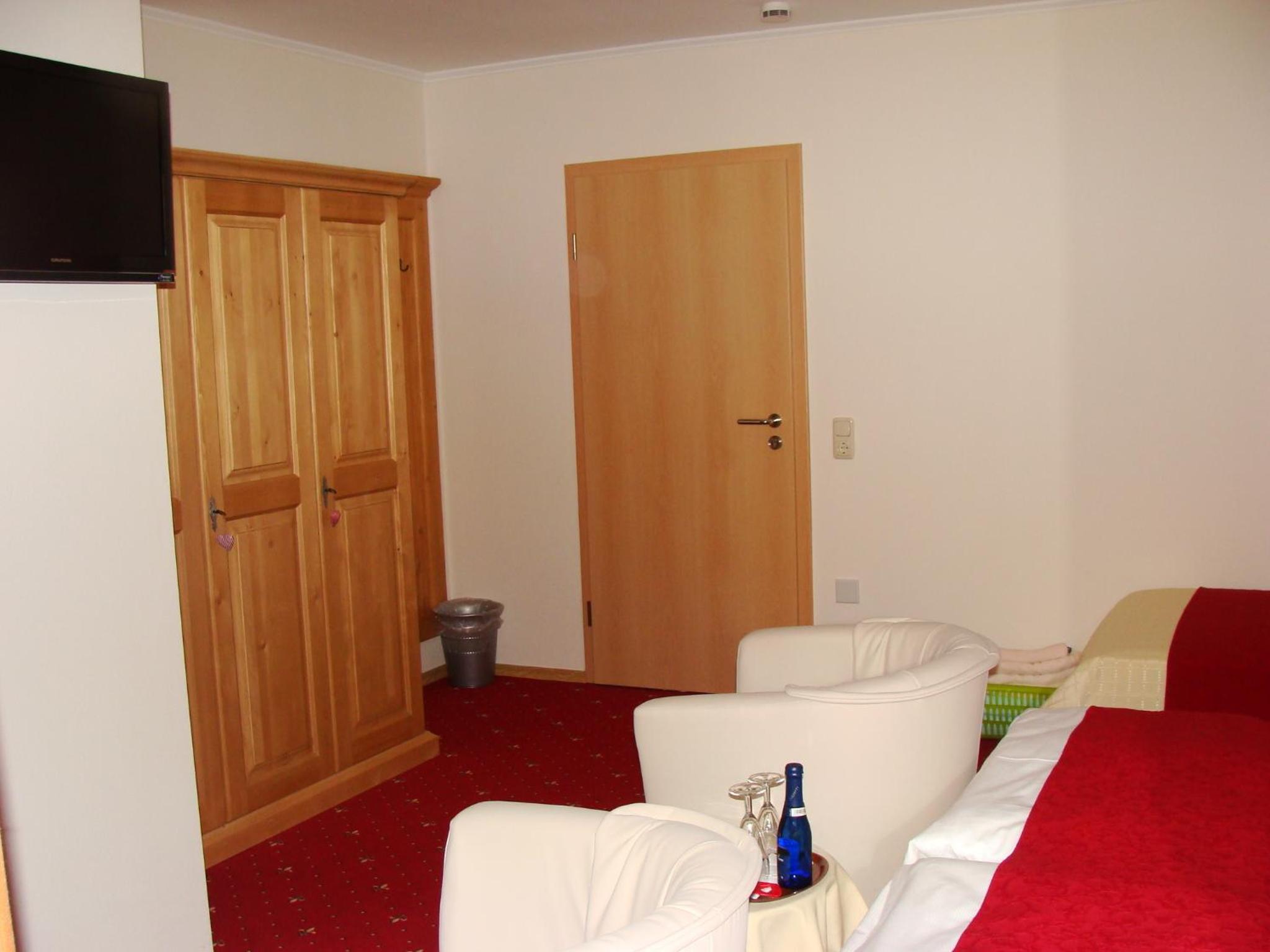 Triple Room with Terrace photo 1
