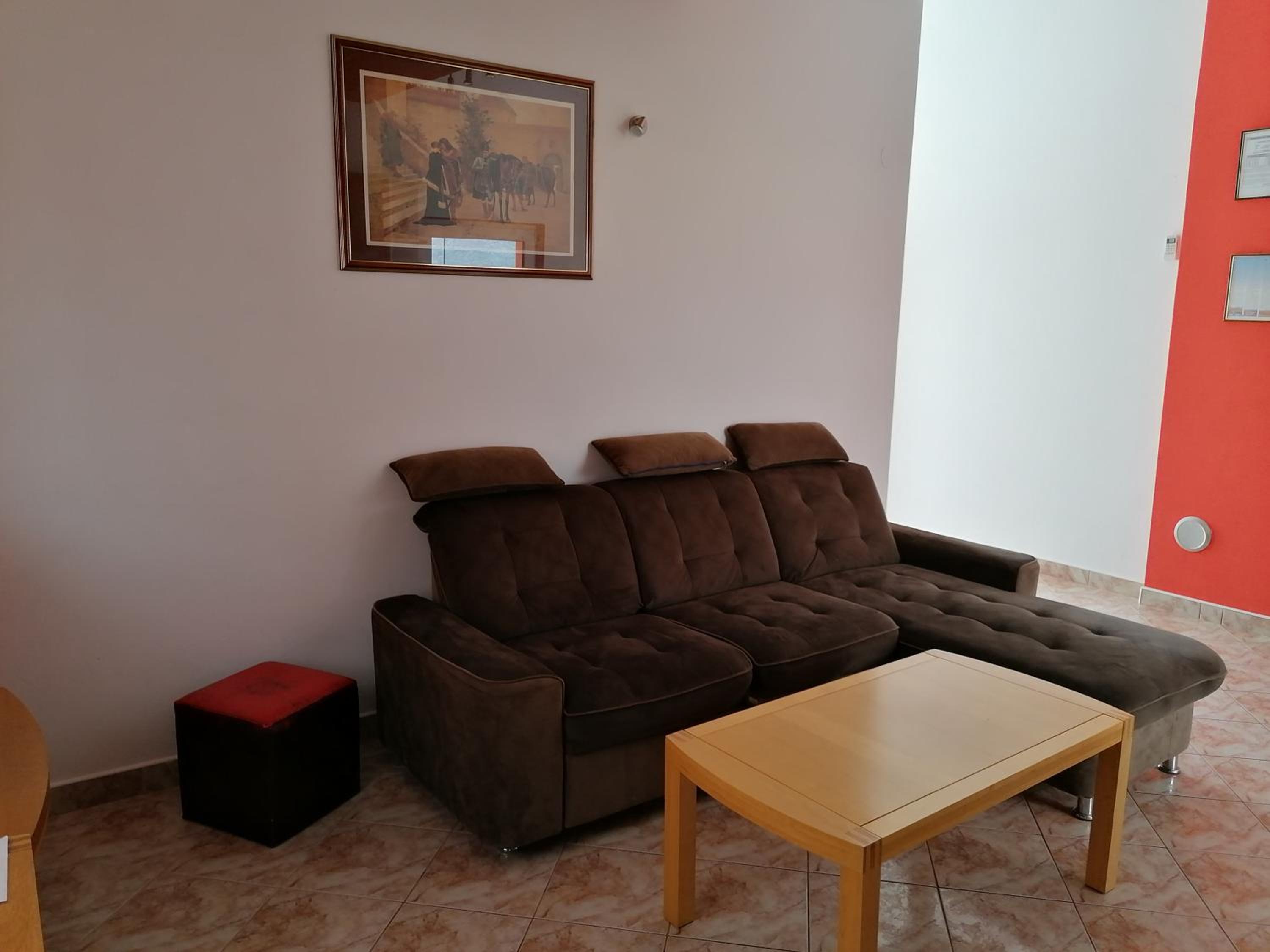 One-Bedroom Apartment - Photo 13