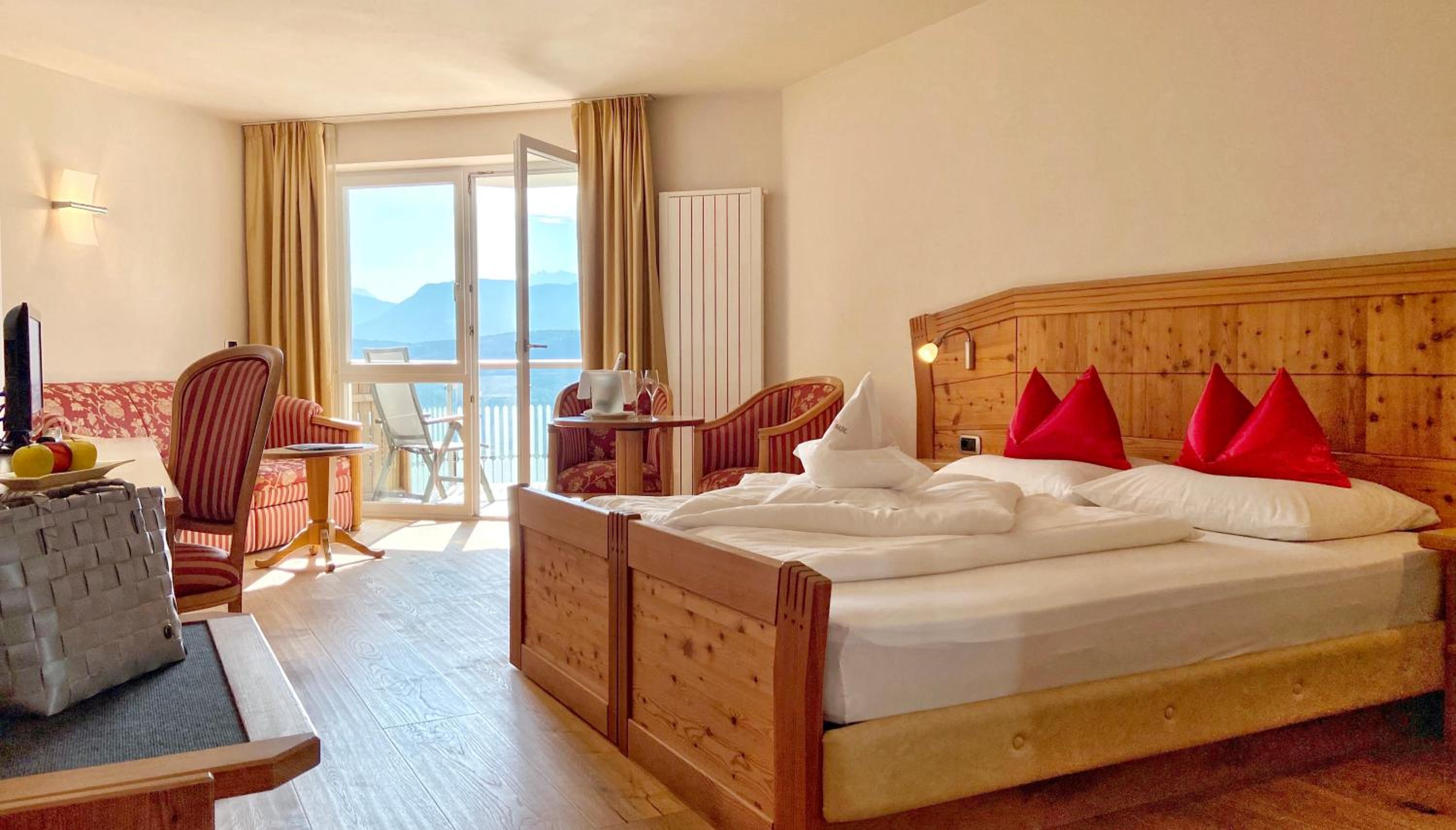 Junior Suite with Balcony