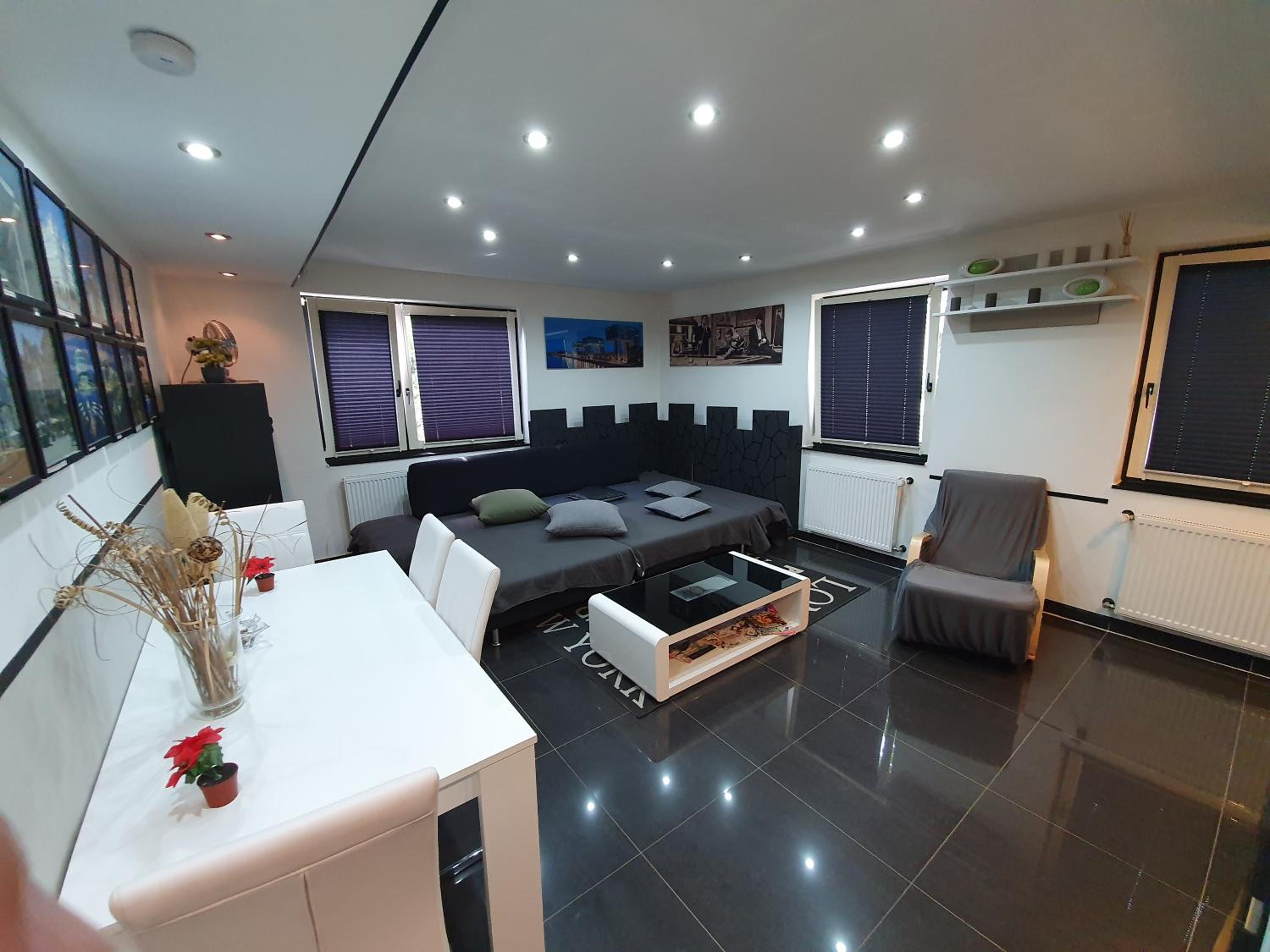 Two-Bedroom Apartment - Photo 28