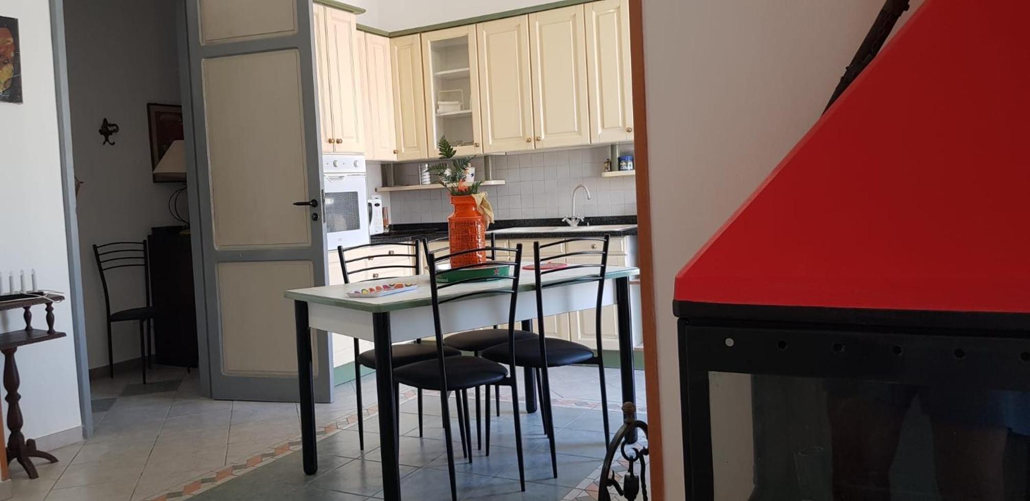 Two-Bedroom House - Photo 19