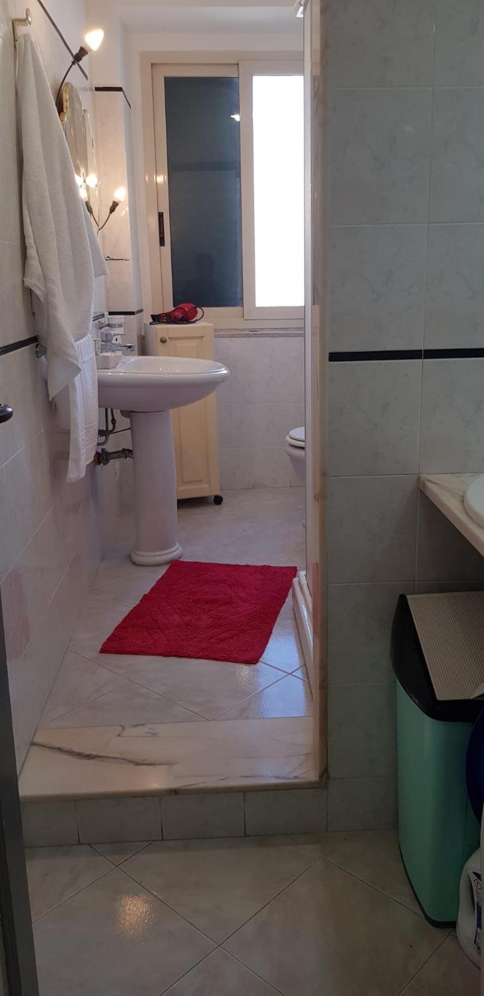 Two-Bedroom House - Photo 11
