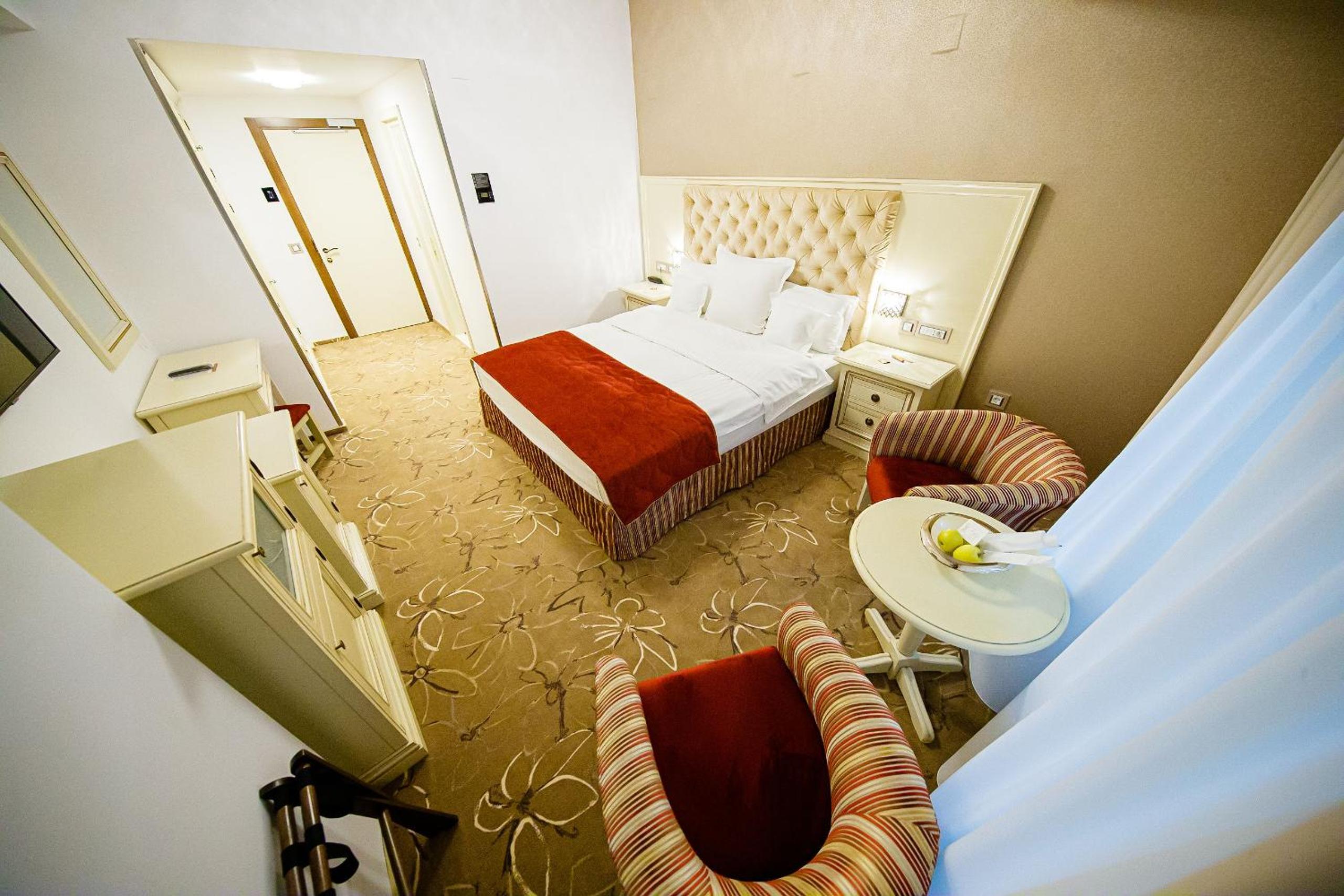 Standard Double Room 4* - Free Airport Shuttle Included