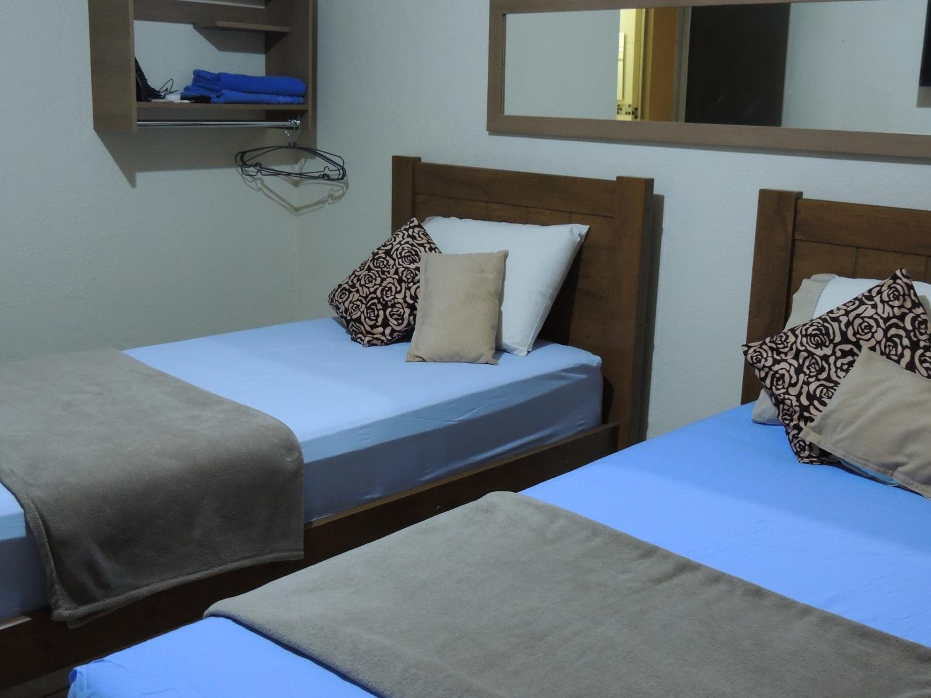 Quadruple Room with Private Bathroom photo 2
