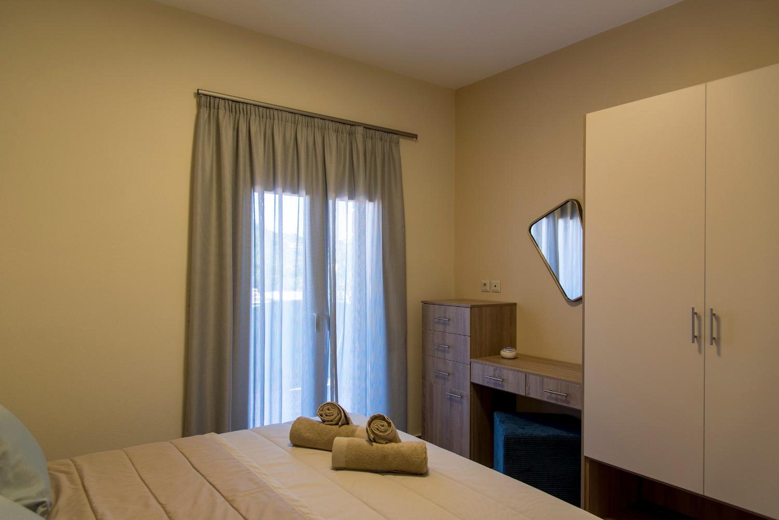 One-Bedroom Apartment - Photo 1