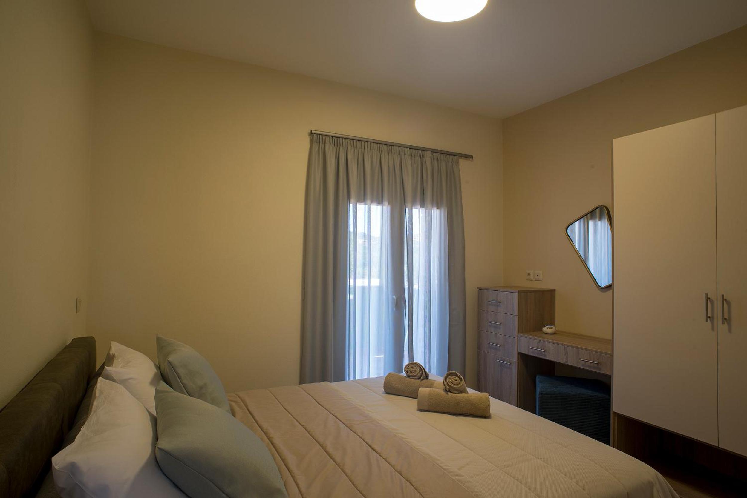 One-Bedroom Apartment - Photo 34