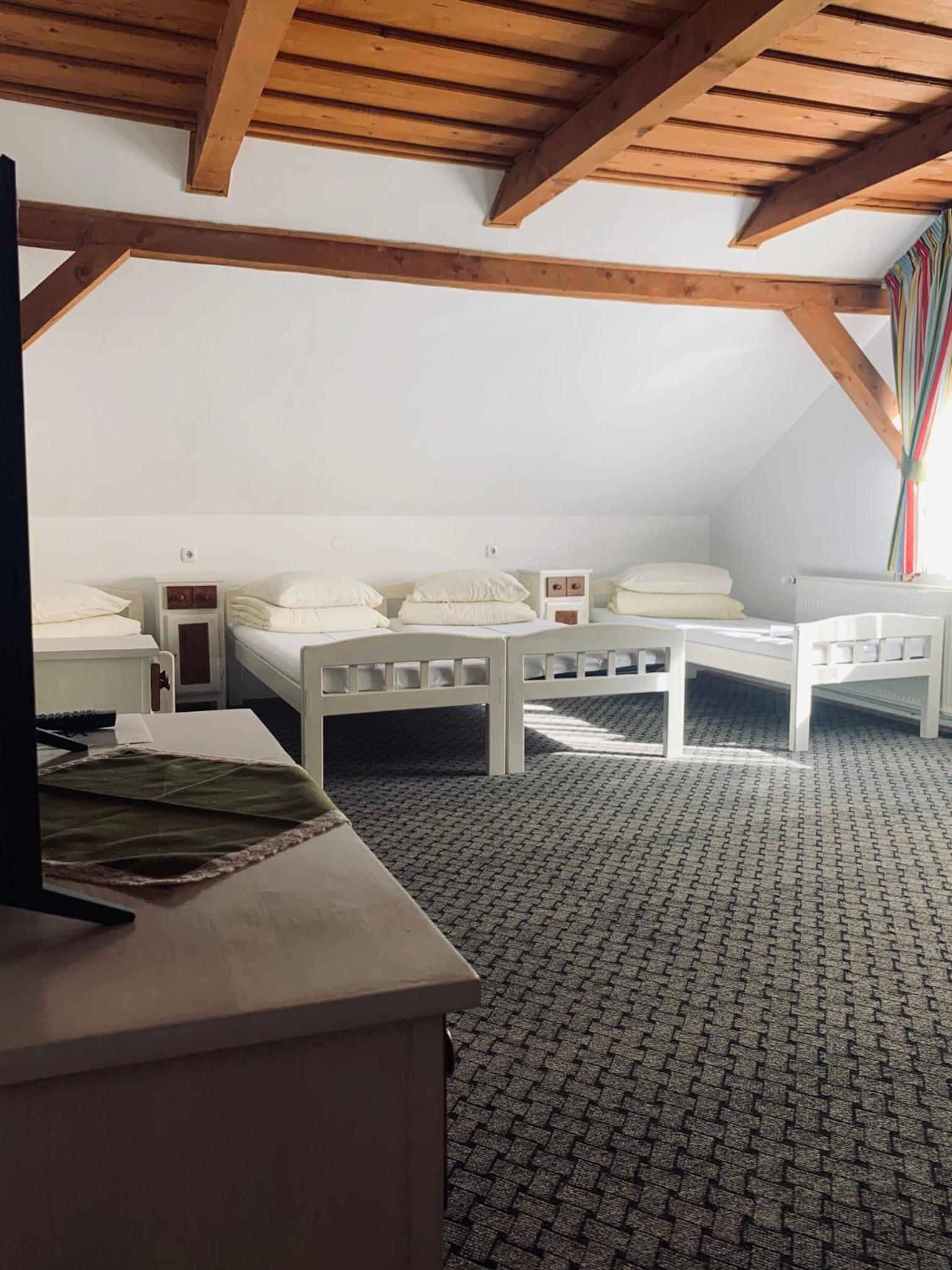 Triple Room with Bathroom photo 2