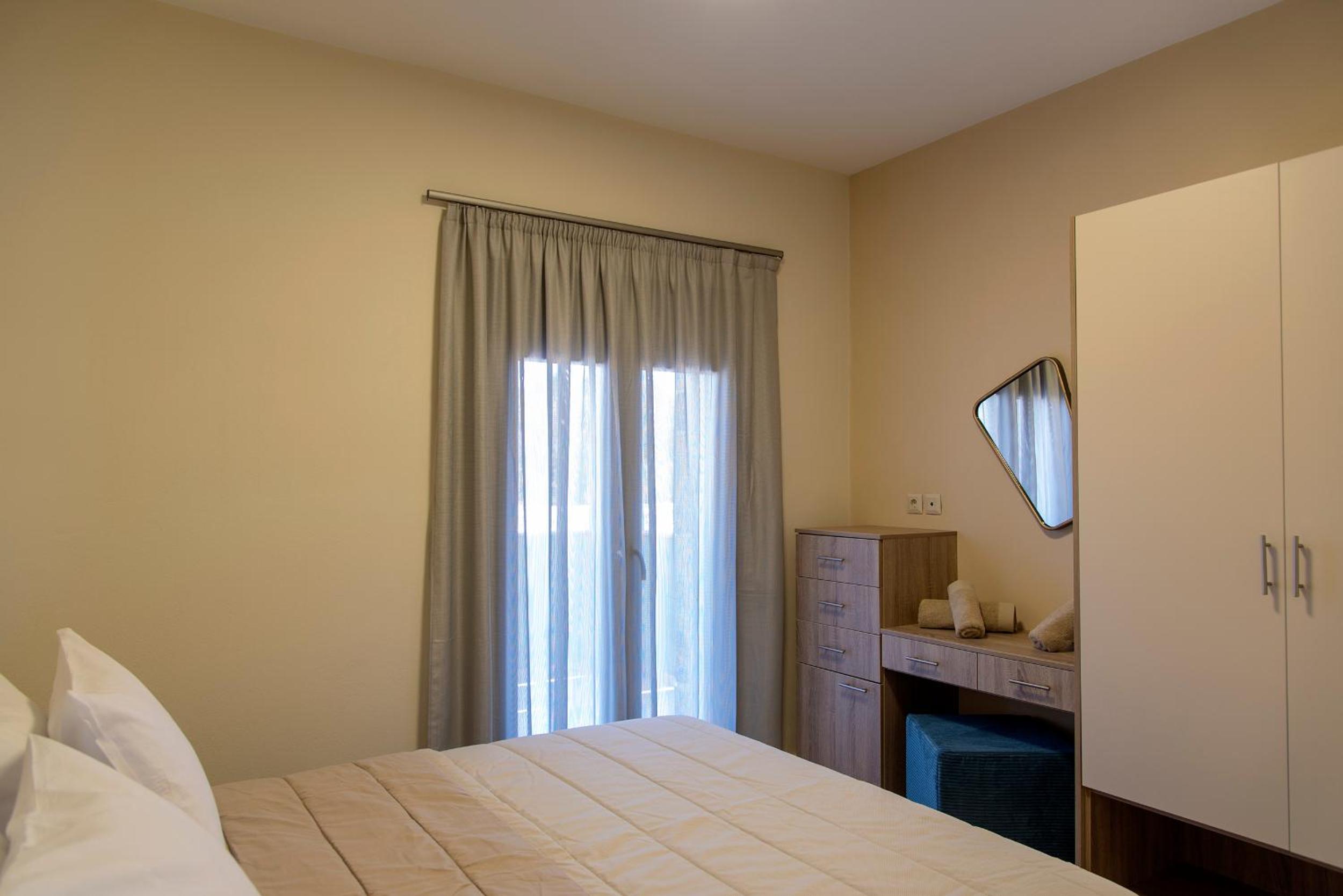 One-Bedroom Apartment - Photo 26