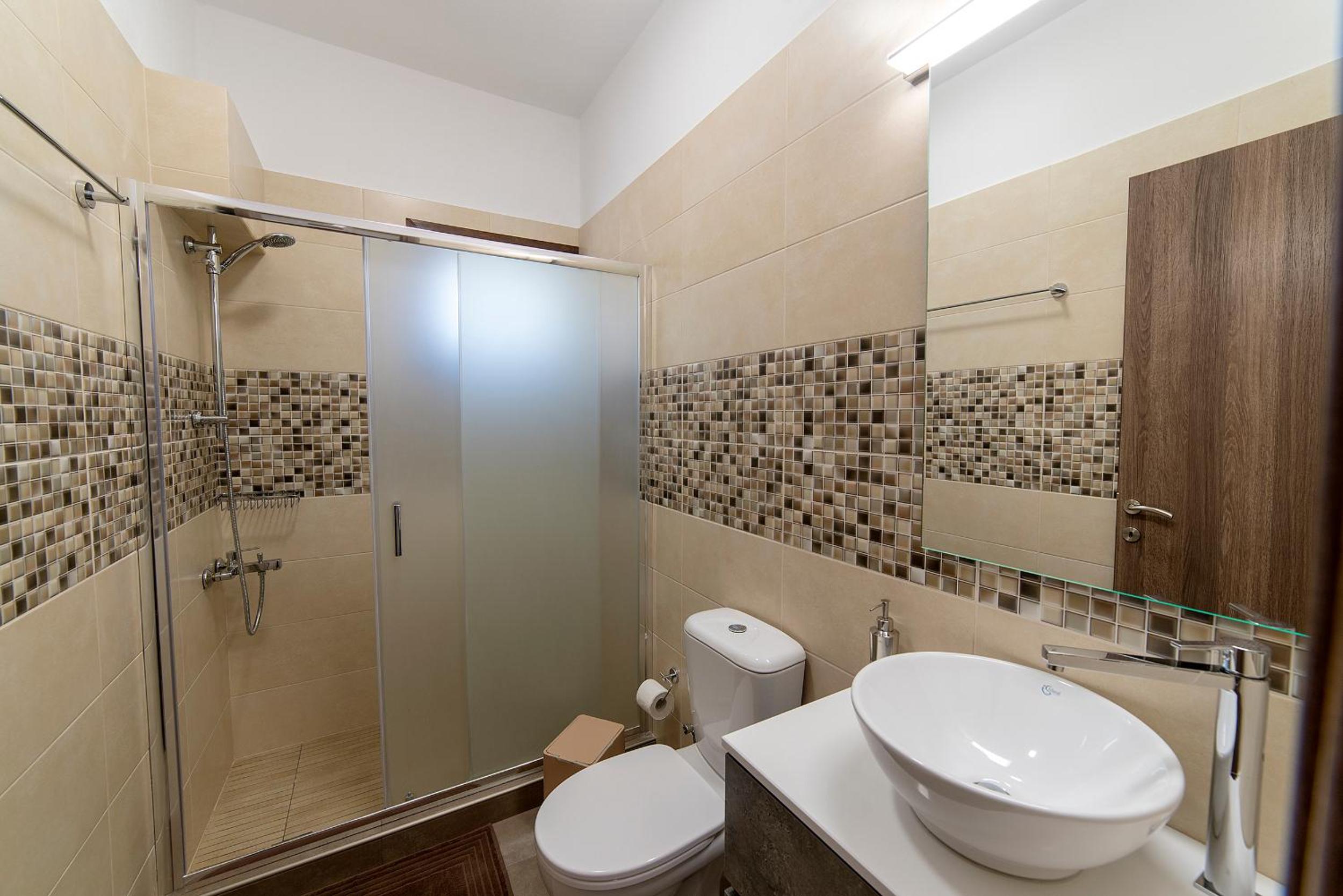 One-Bedroom Apartment - Photo 17