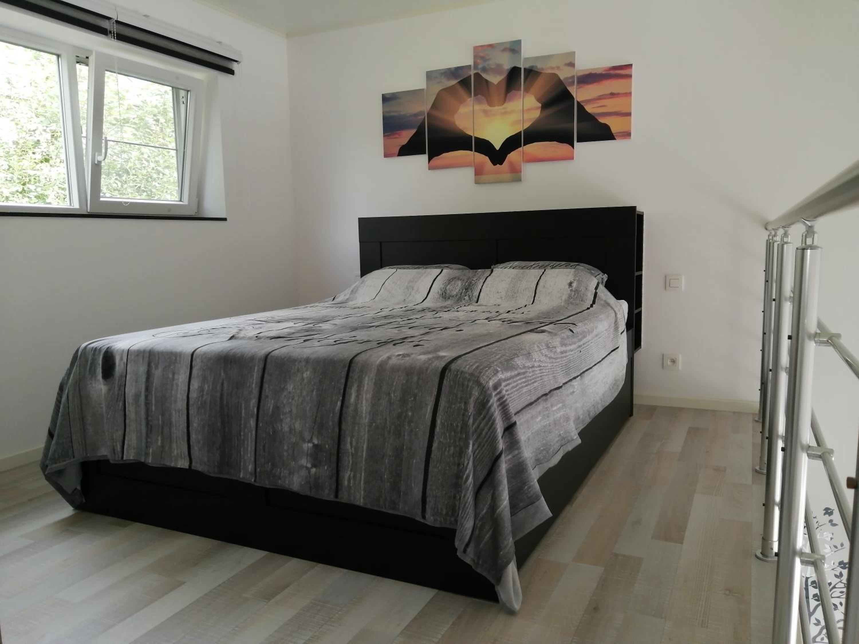 Two-Bedroom Apartment - Photo 21
