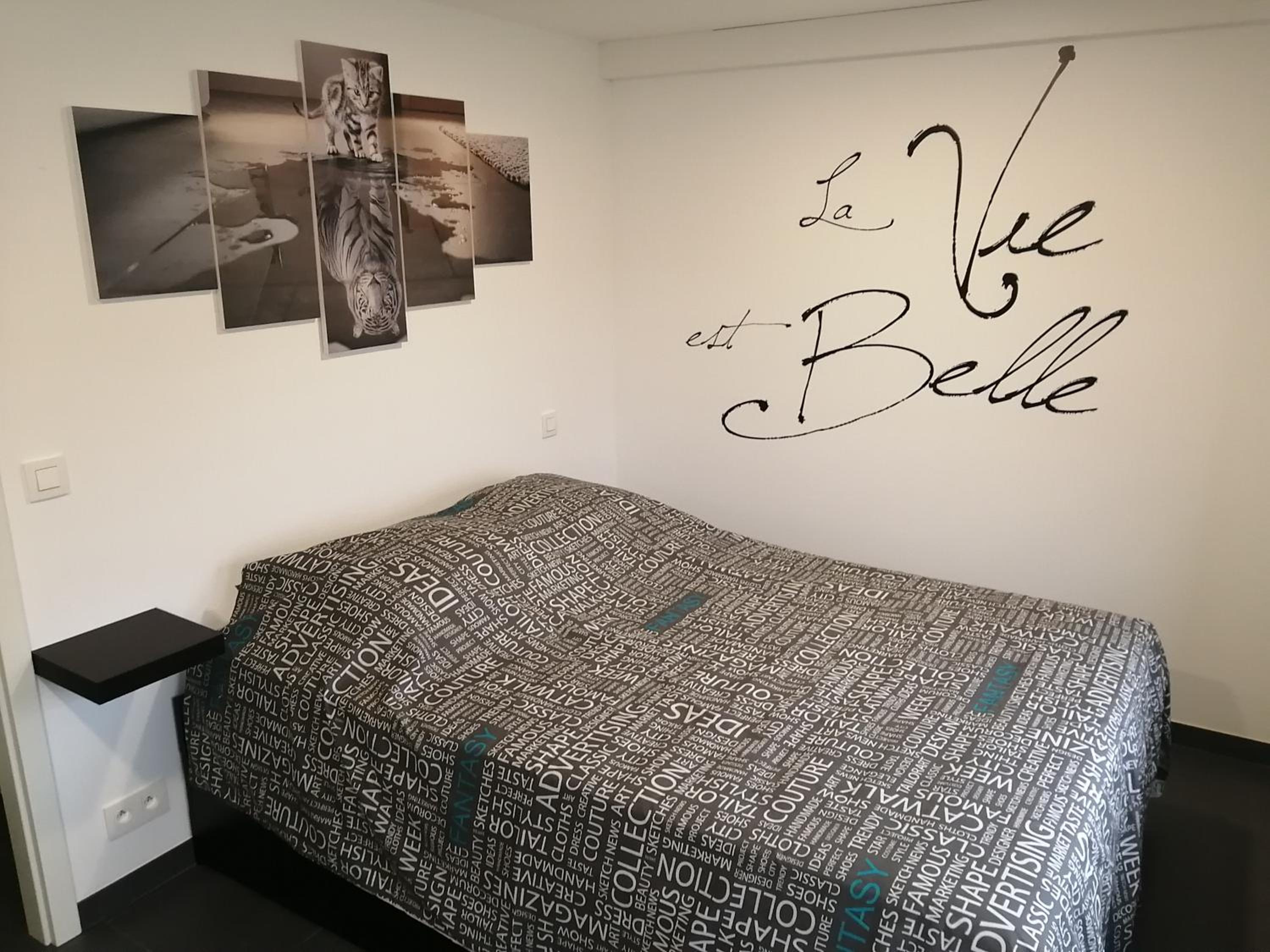 Two-Bedroom Apartment - Photo 20