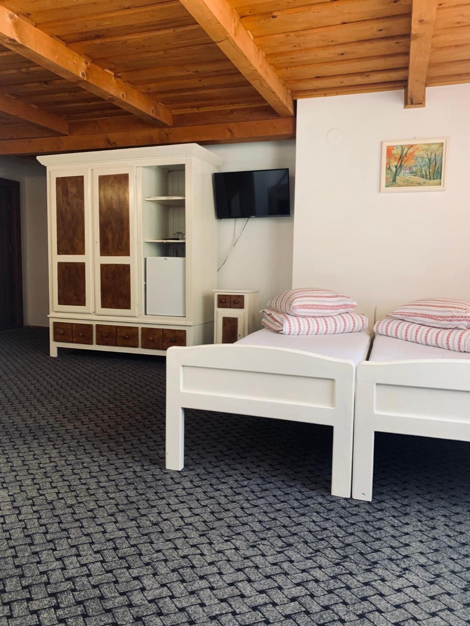 Triple Room with Bathroom photo 1