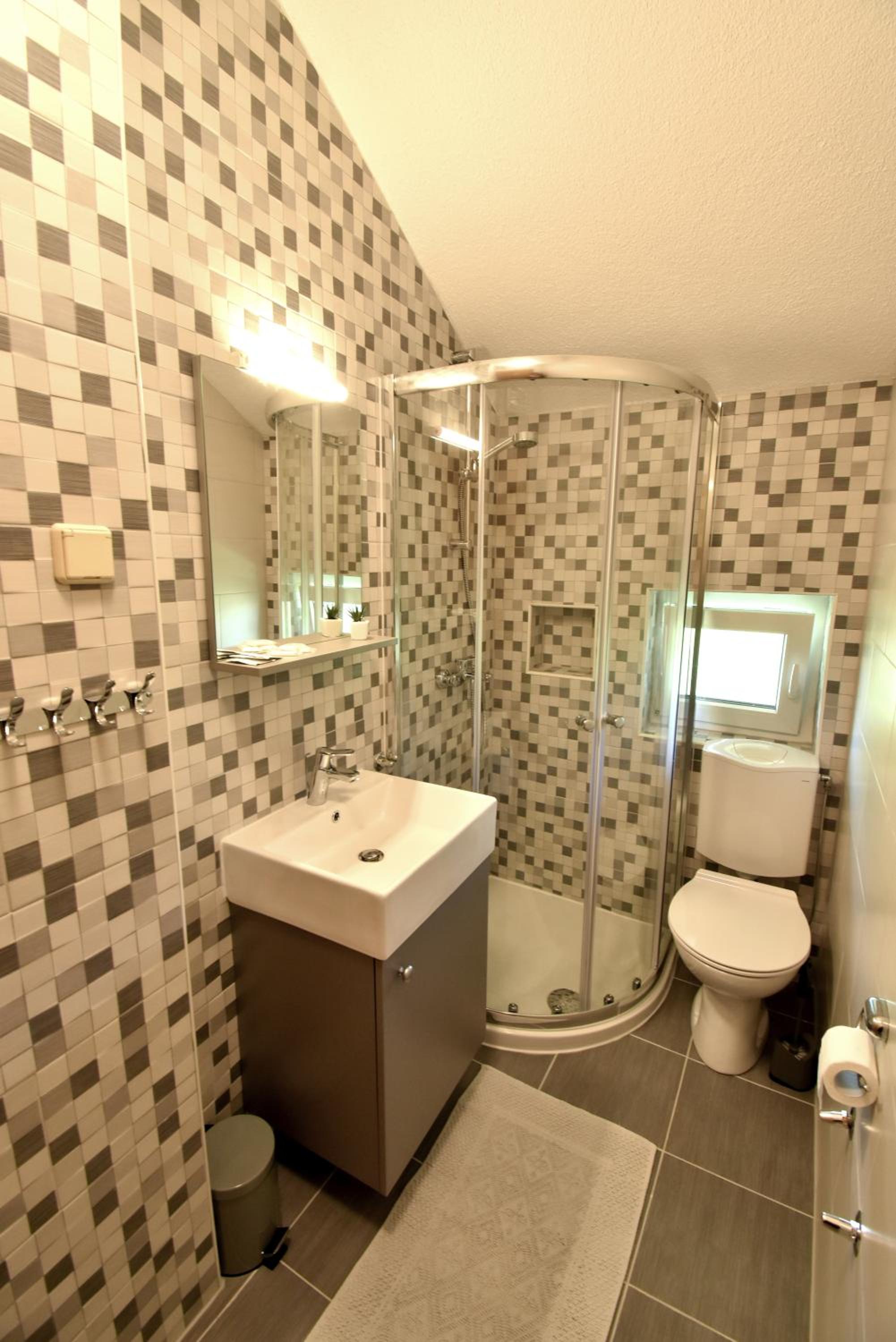 Triple Room - Photo 8