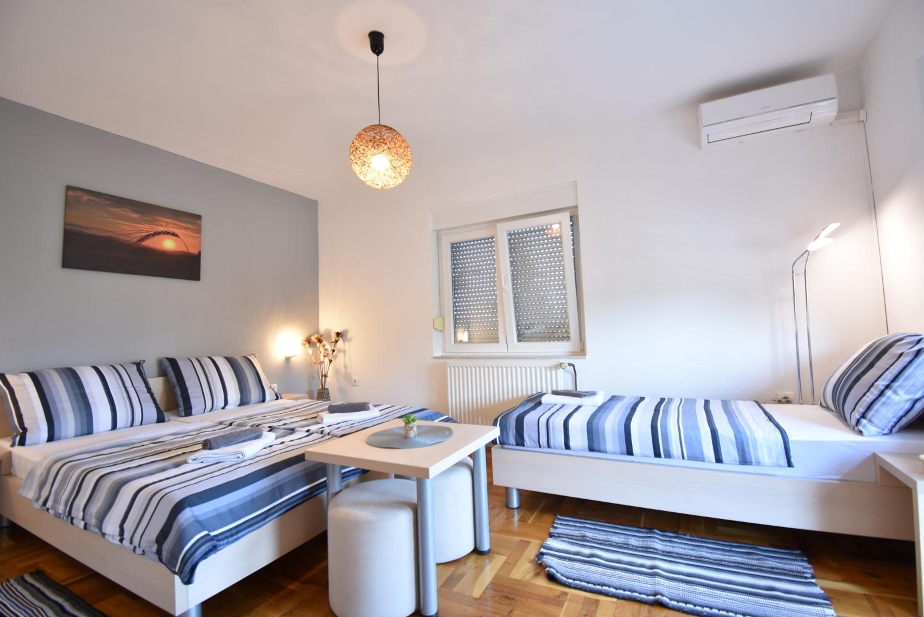 Triple Room - Photo 1