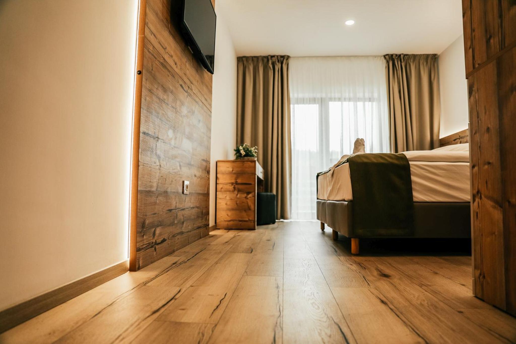 Deluxe Double or Twin Room with Balcony - Photo 49