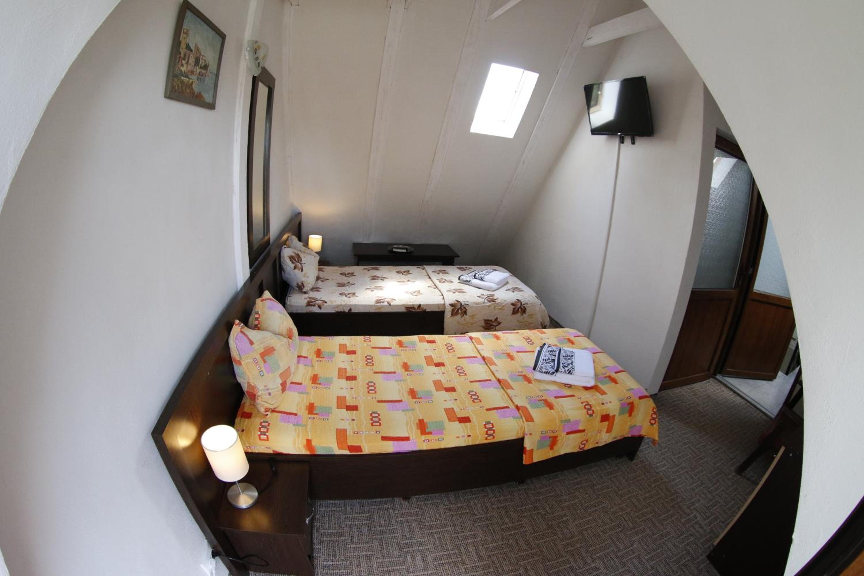 Standard Twin Room photo 1