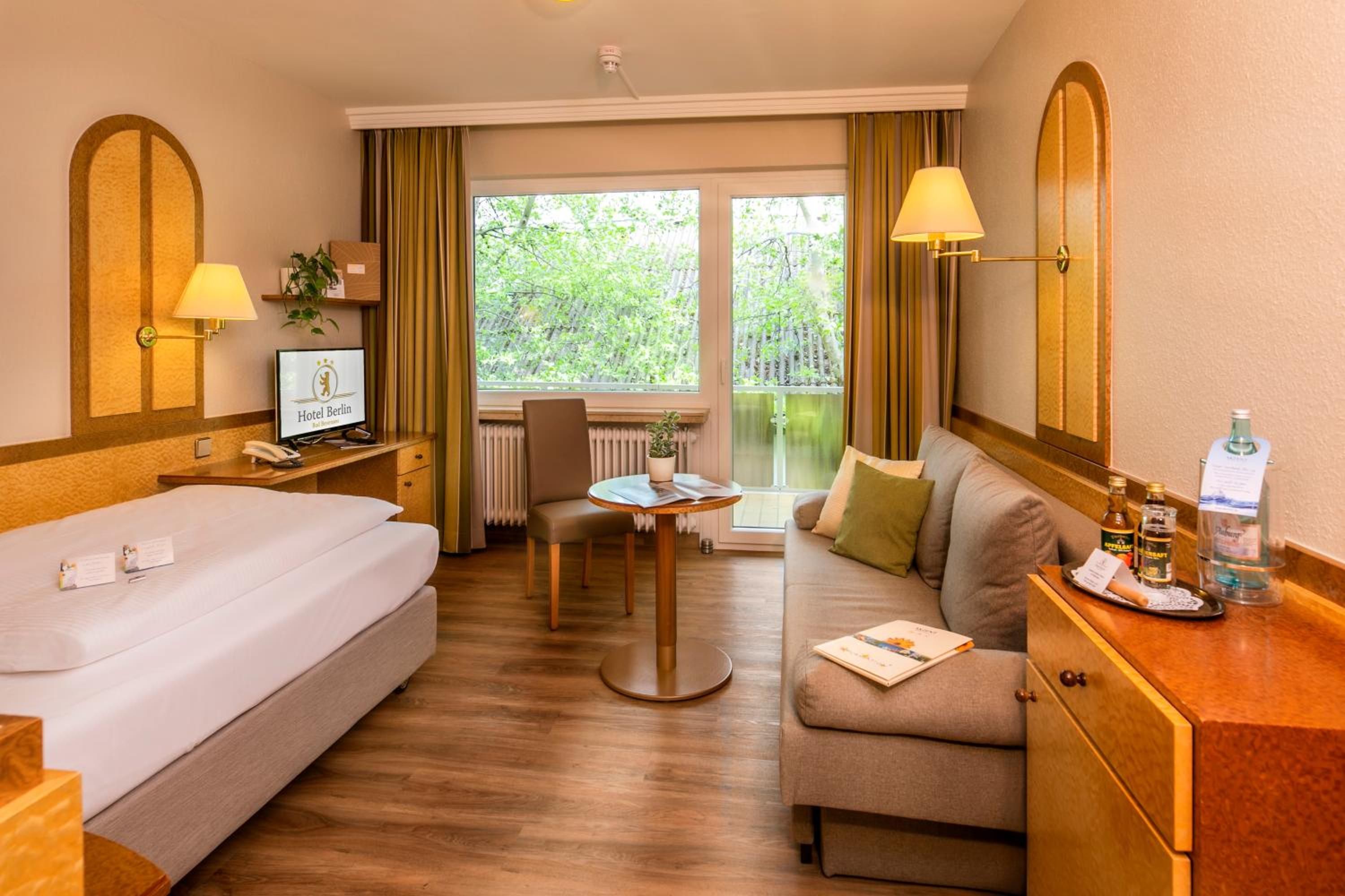 Comfort Single Room with Balcony - North photo 1
