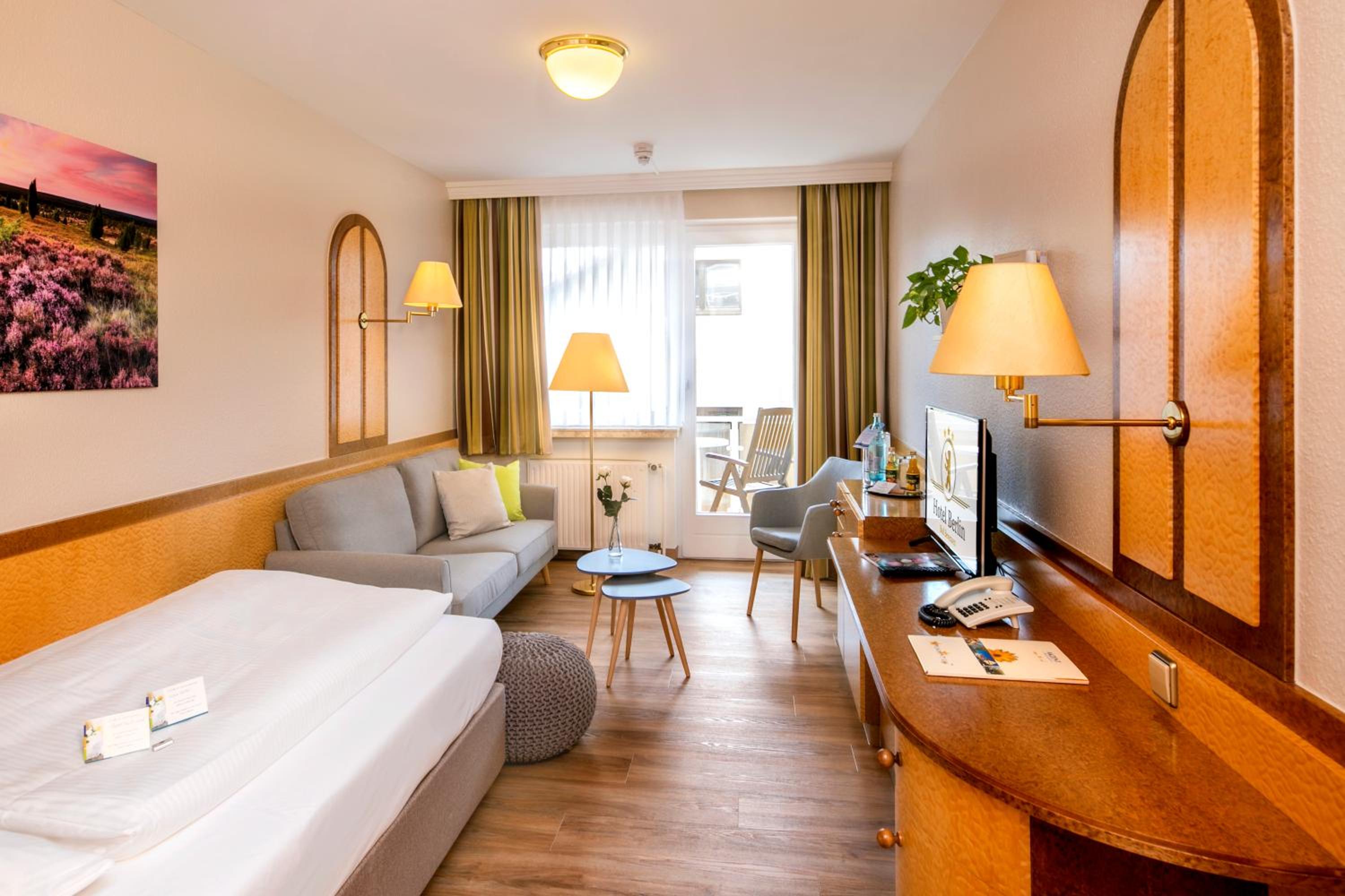 Comfort Single Room with Balcony - South photo 1