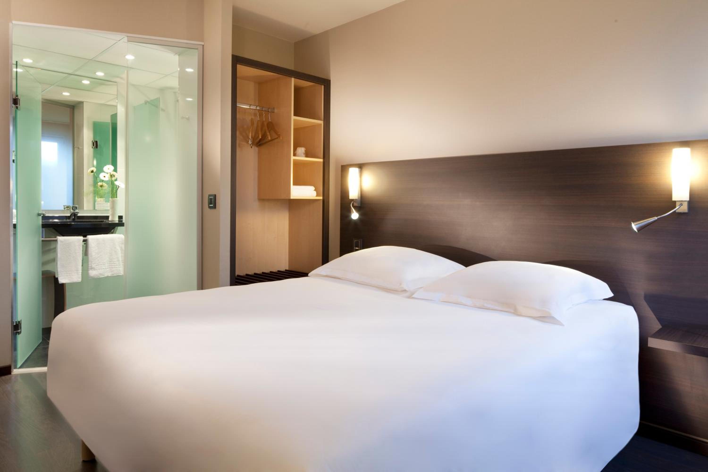 Double Room - Photo 2