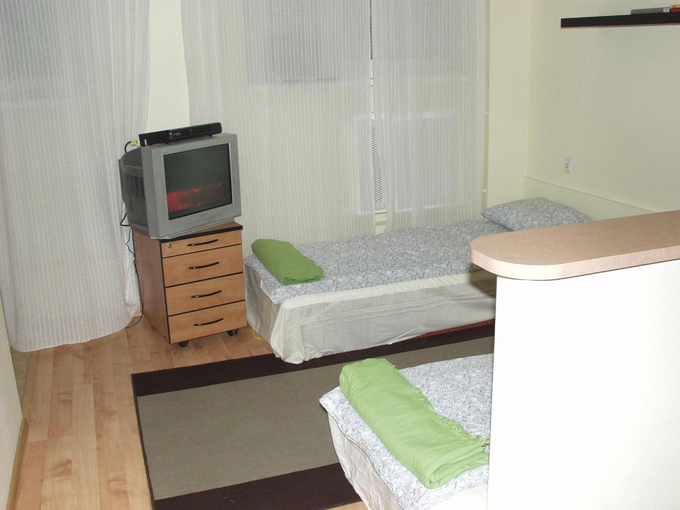 Quadruple Room with Shared Bathroom photo 2