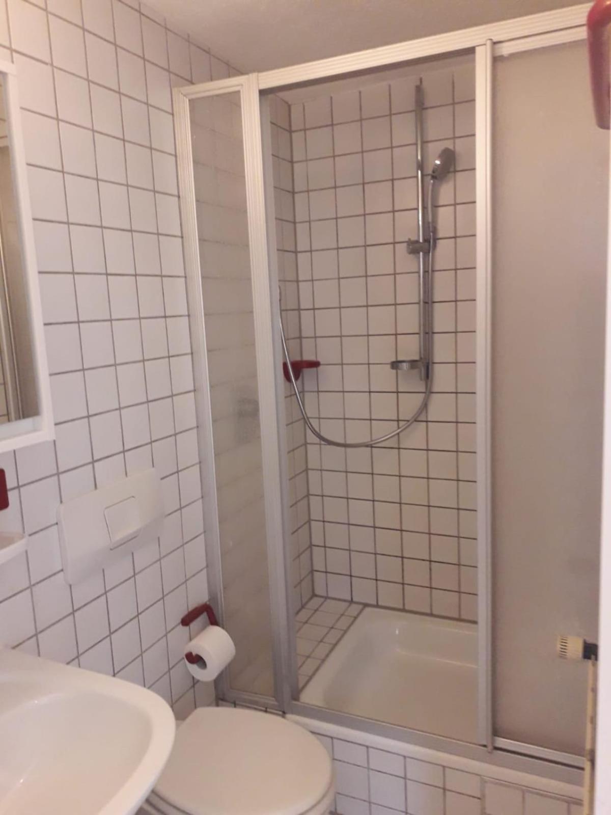 Double Room with Private Bathroom - Photo 3
