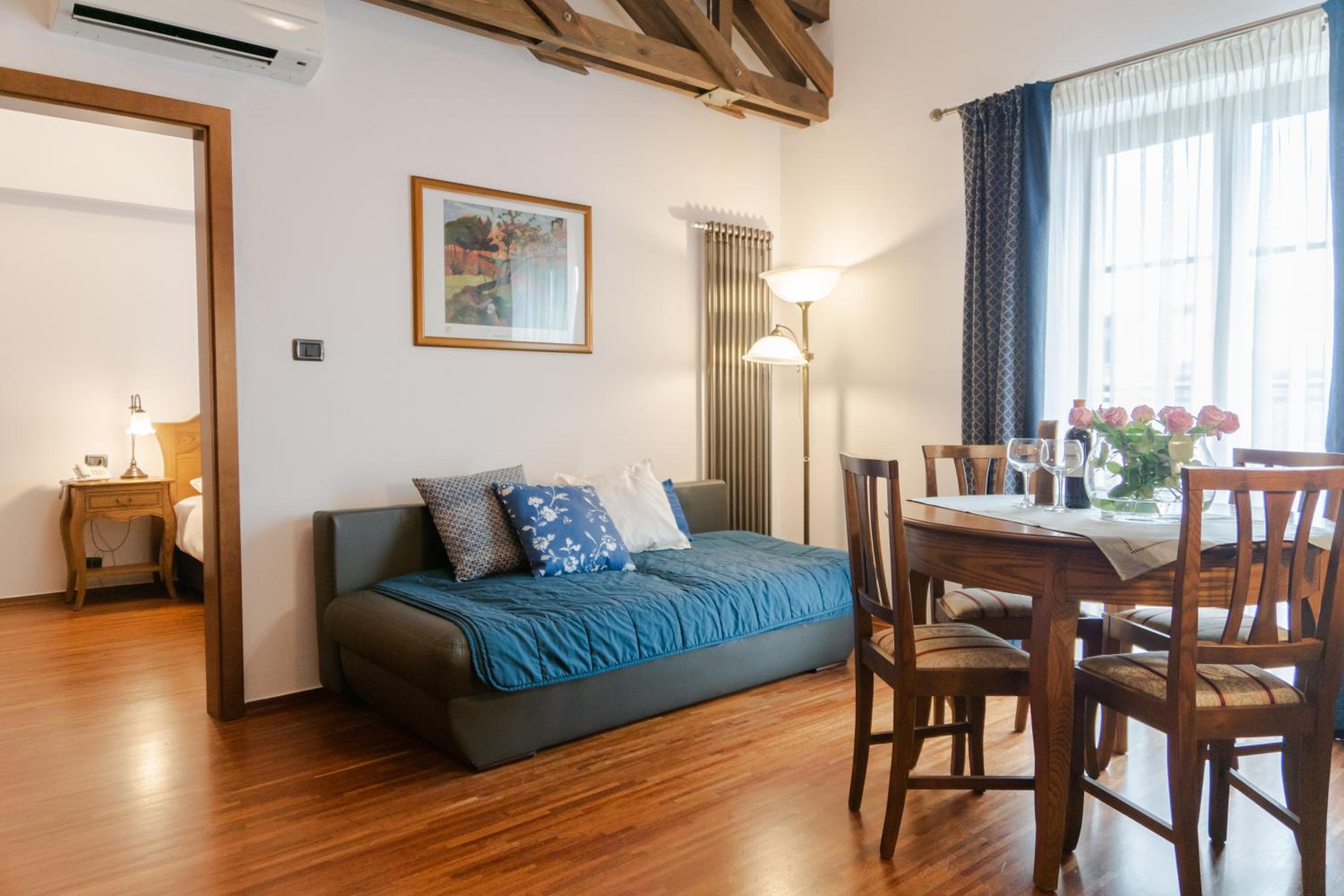 Deluxe Two-Bedroom Apartment