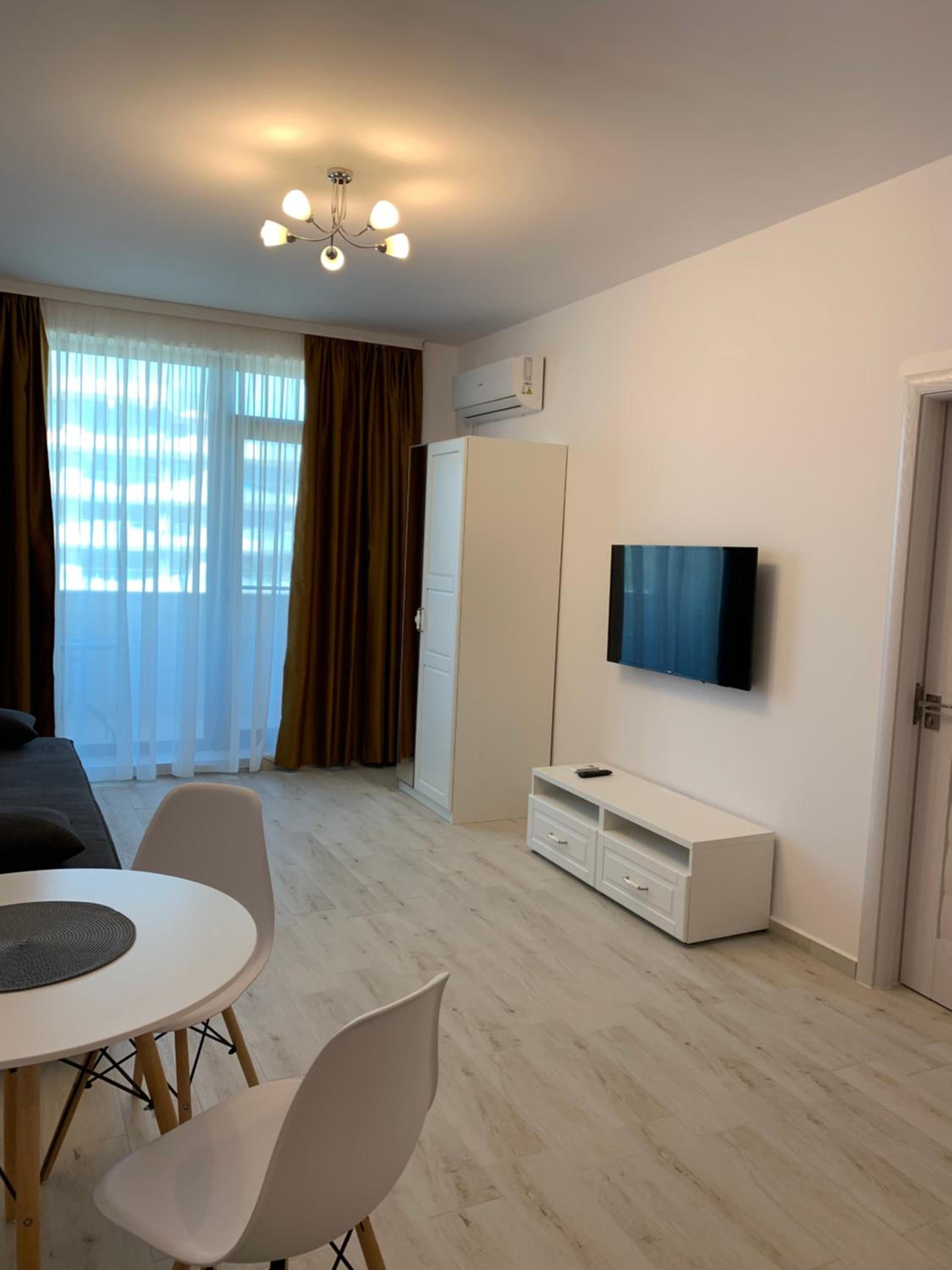 Apartment photo 1