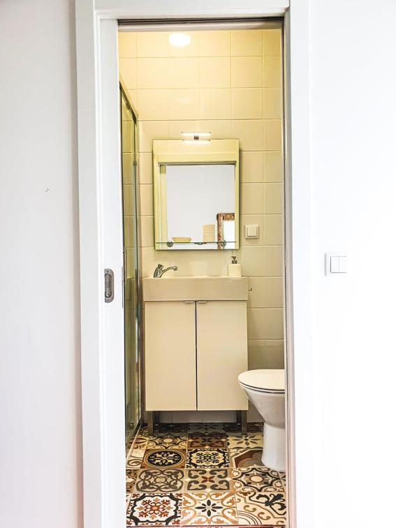 Double Room with Balcony - Photo 7