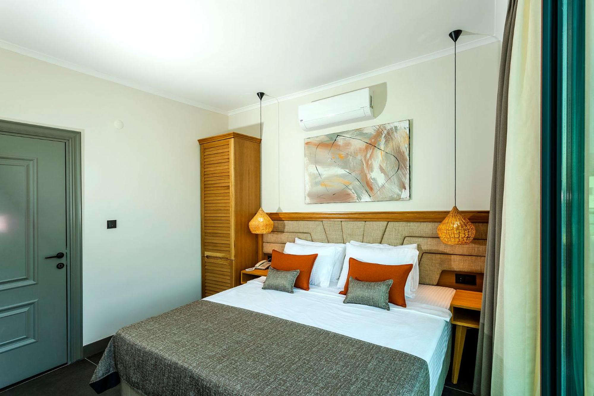 Double or Twin Room photo 2