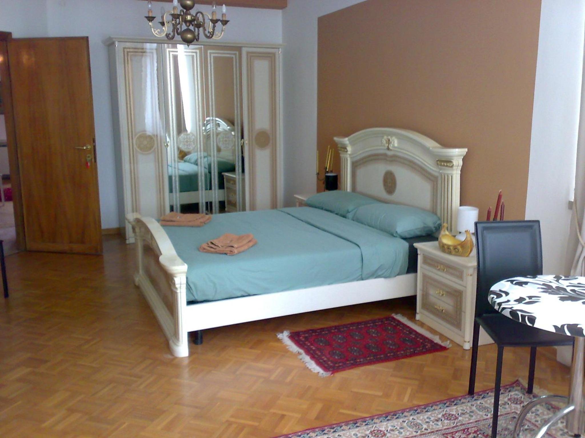 Double Room - Photo 13