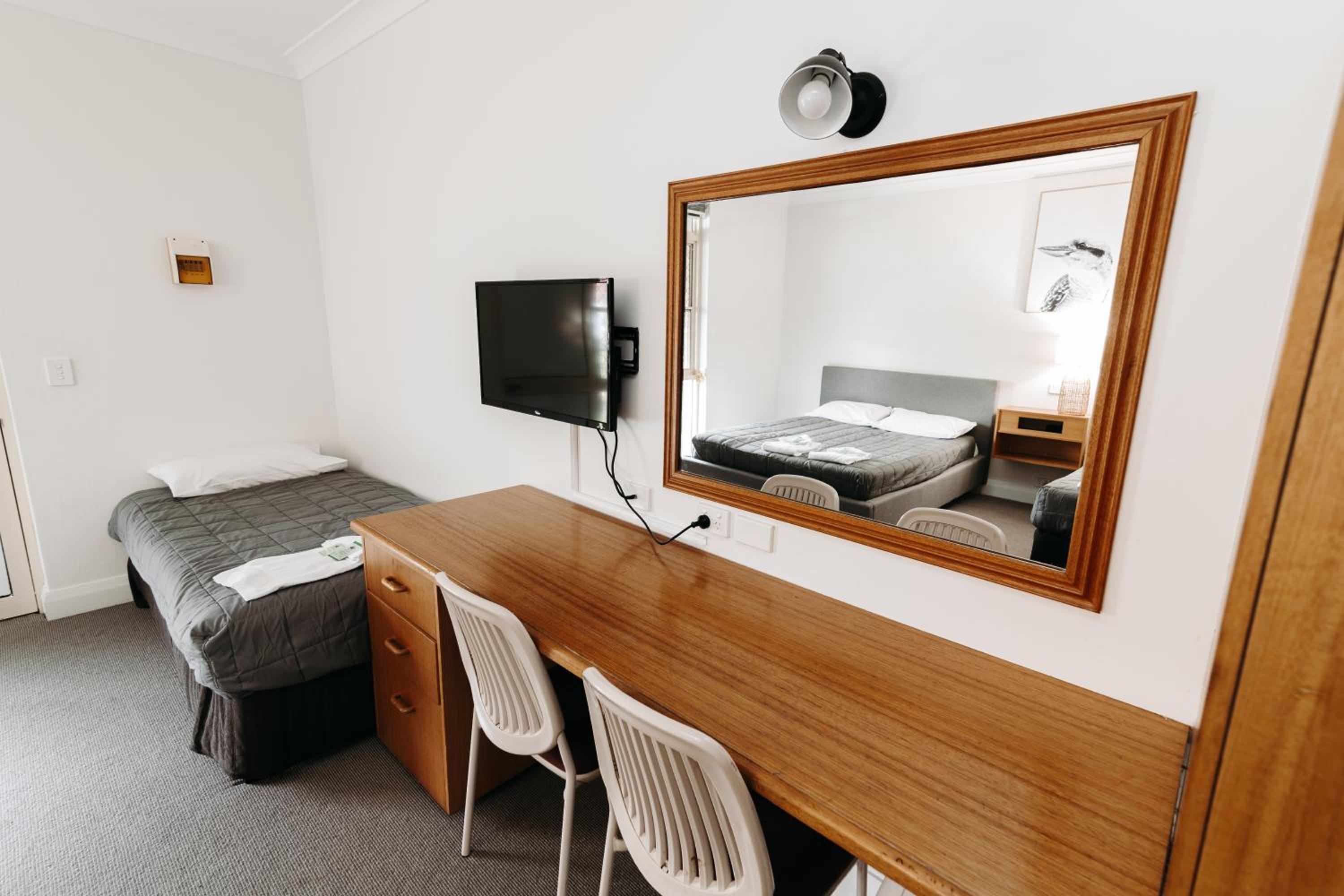Special Offer - Family Room photo 2