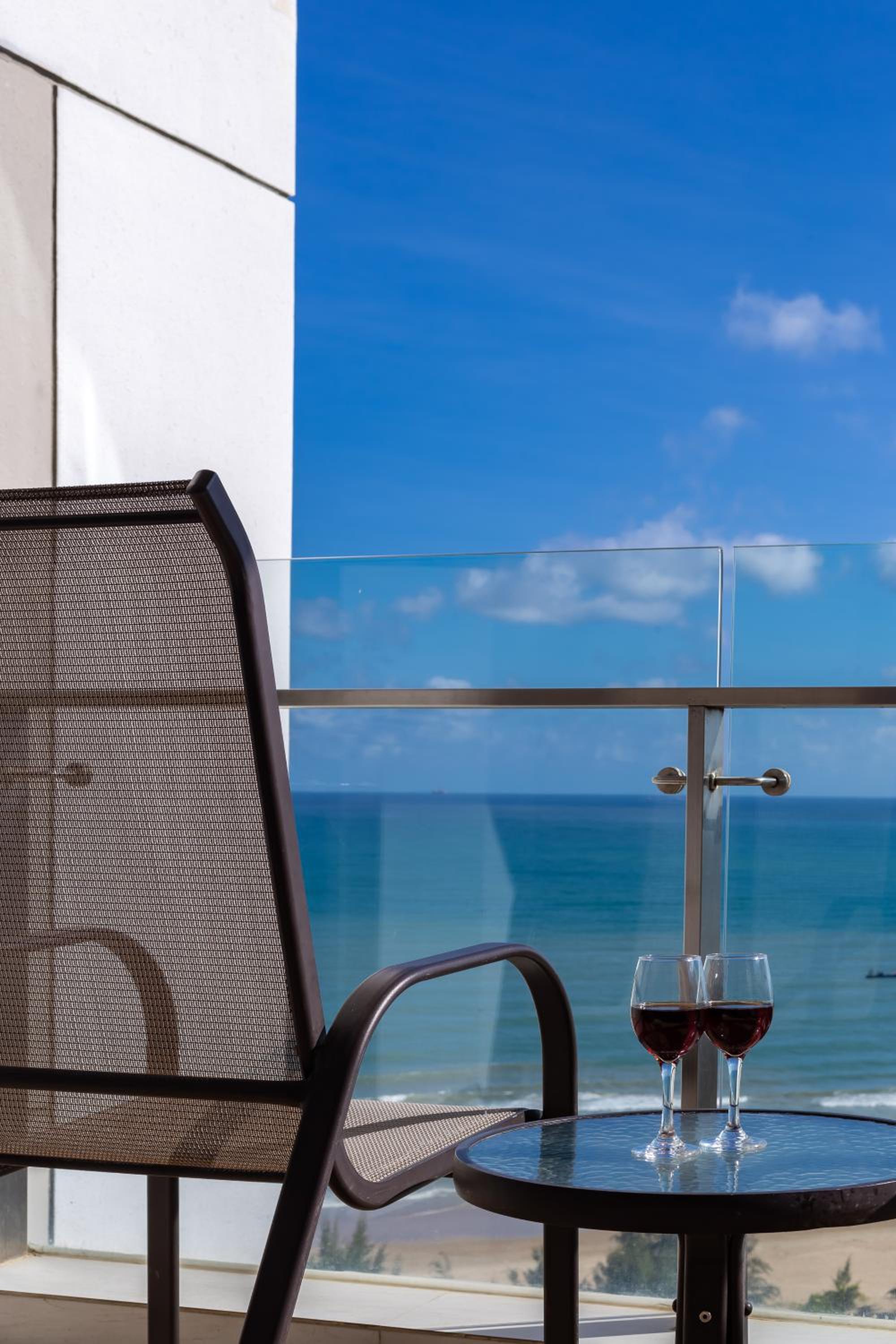 Double or Twin Room with Sea View photo 2