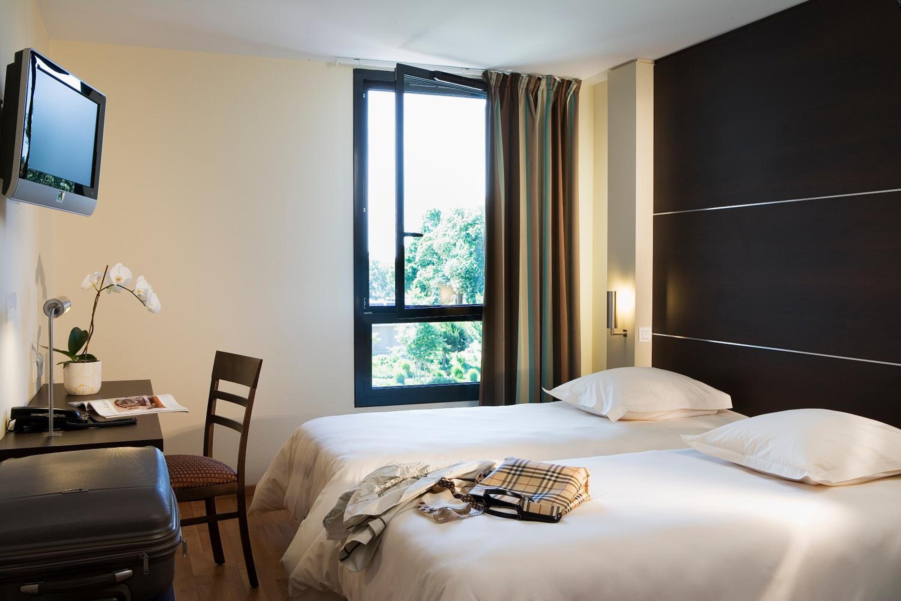 Comfort Twin Room - Photo 3