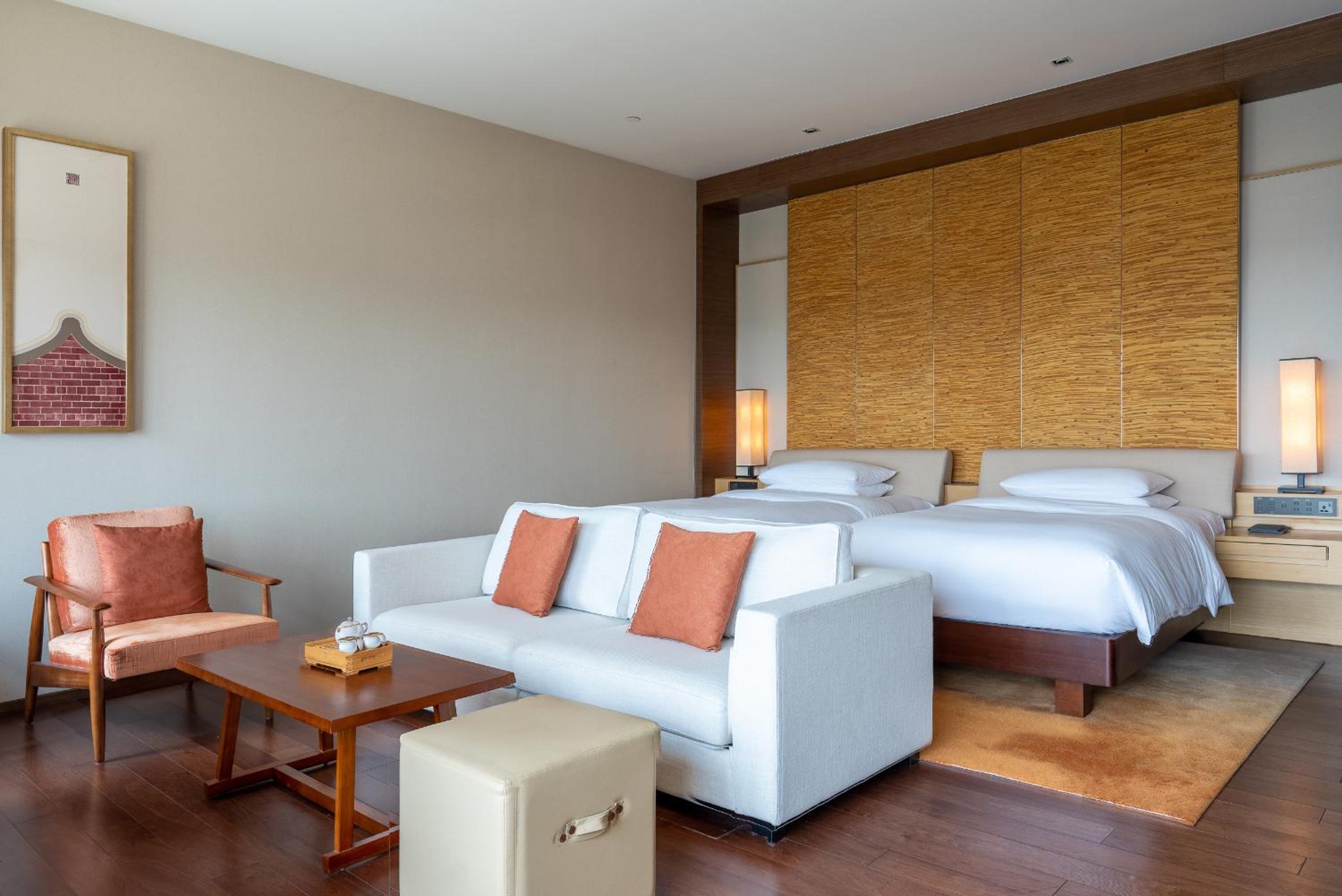 Deluxe Twin Room - Club Access
